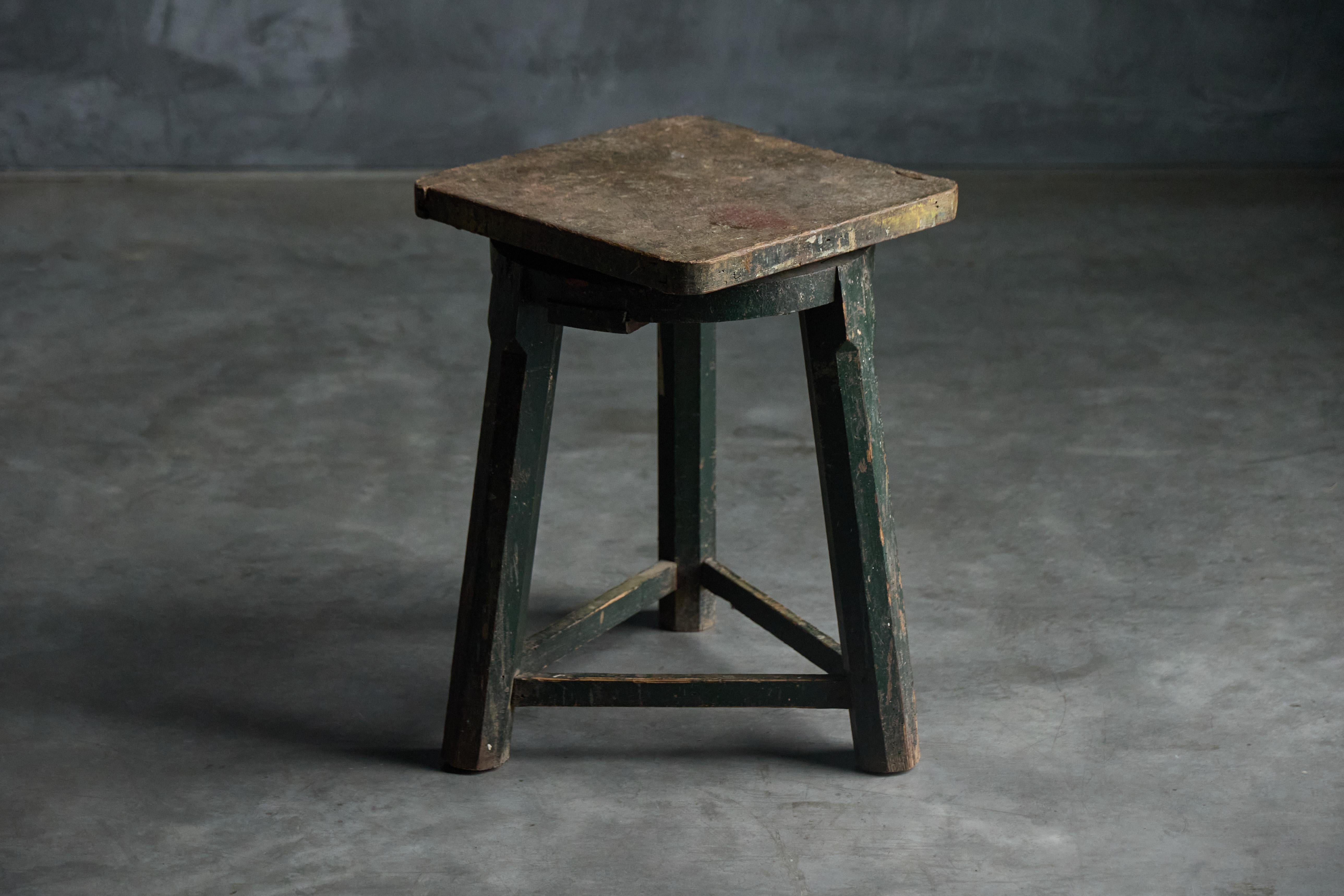 Tabouret primitif industriel, France, 19ème siècle en vente 1