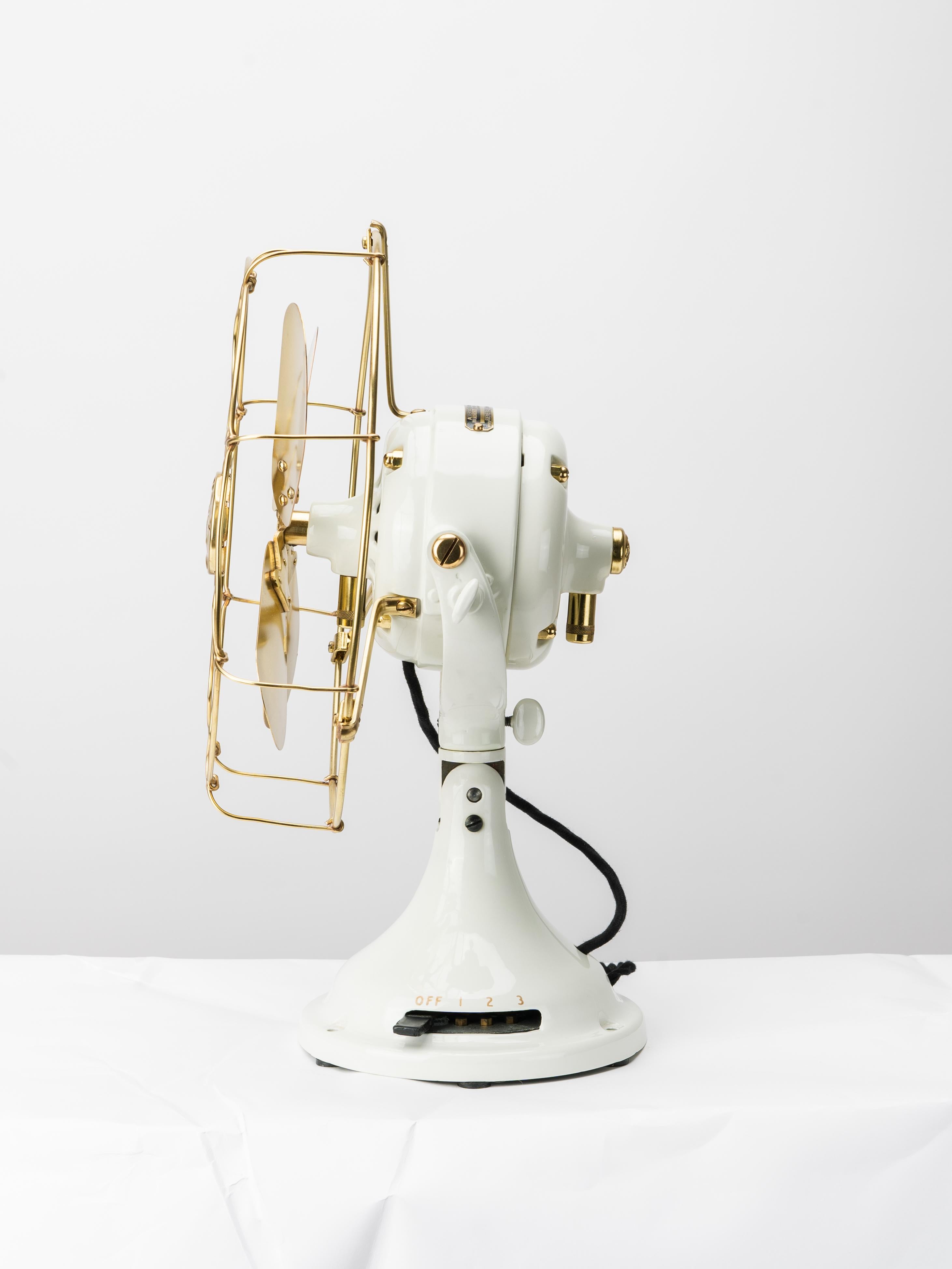 20th Century Industrial Restored General Electric Cast Iron and Brass Desk Fan For Sale