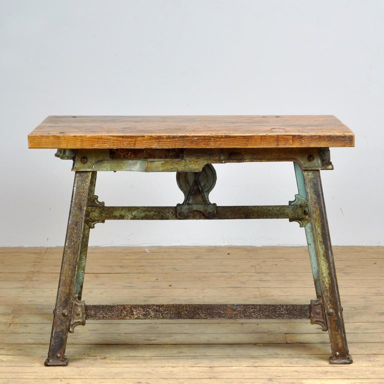 Industrial Riveted Cast Iron Table, 1900's In Good Condition In Amsterdam, Noord Holland