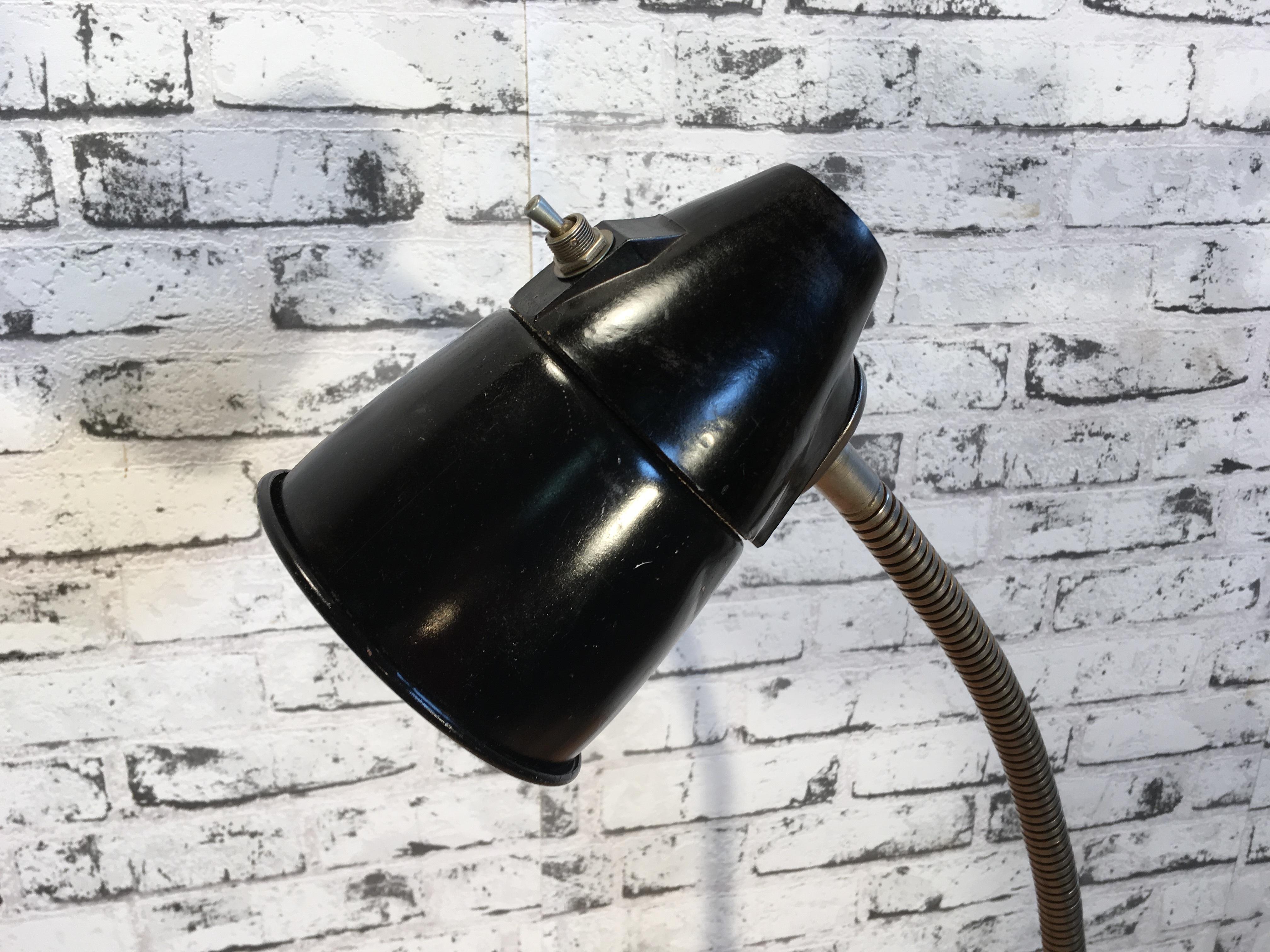 Industrial Russian Work Table Lamp, 1960s In Good Condition In Kojetice, CZ
