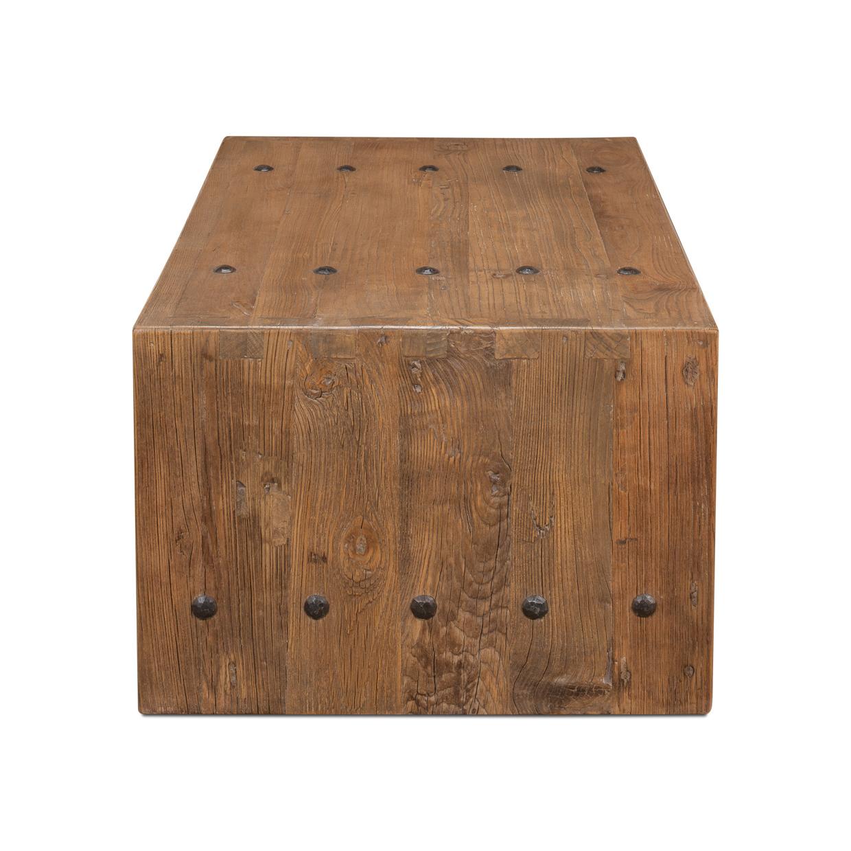 Asiatique Table basse rustique industrielle en vente