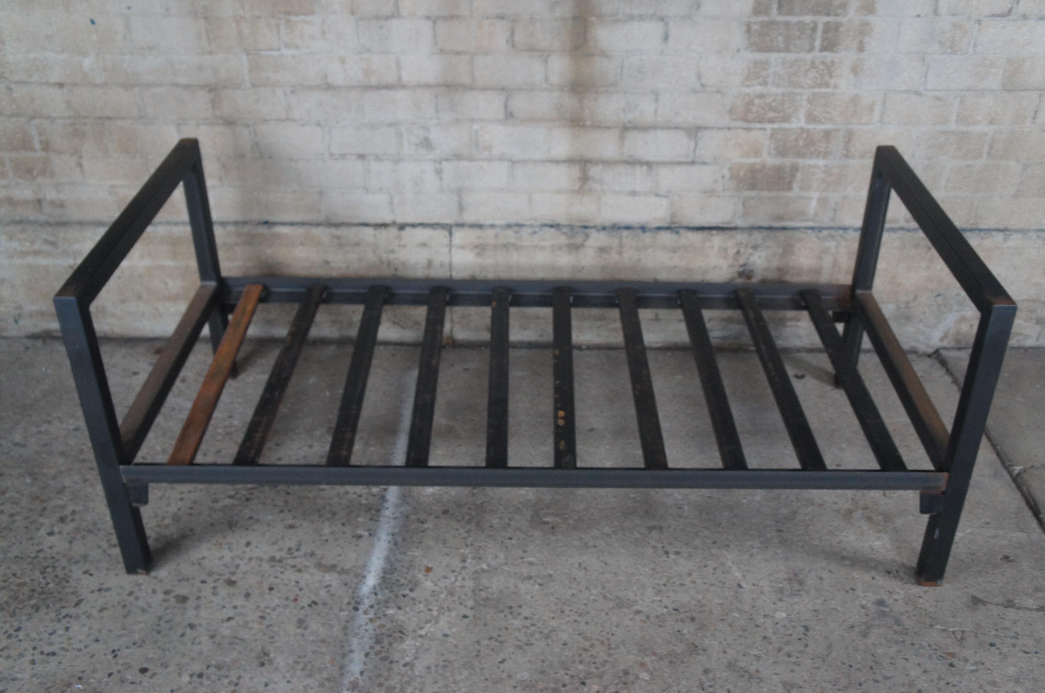 Industrial Rustic Vintage Steel Modern Minimalist Twin Size Bed Daybed For Sale 5