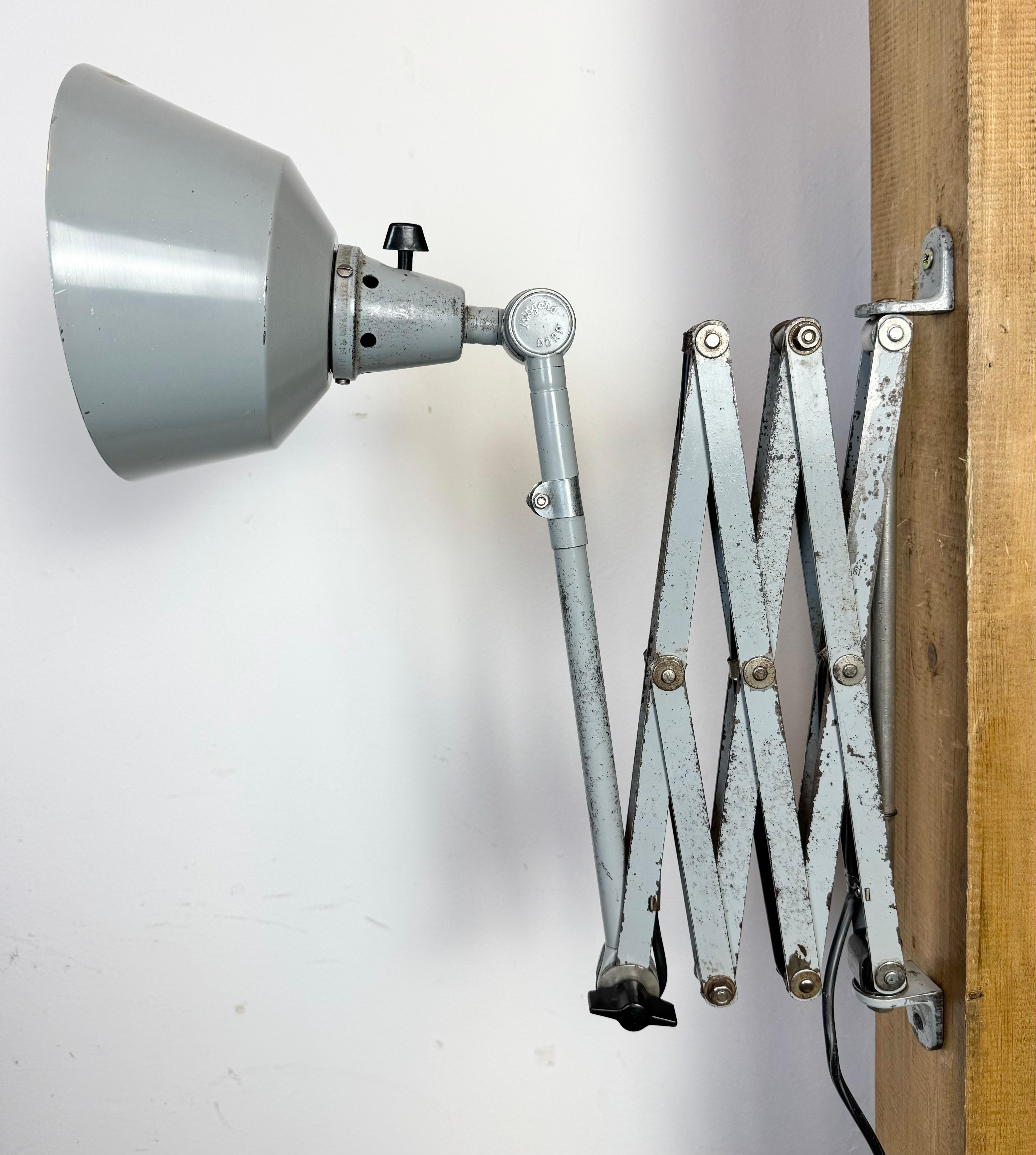 Industrial Scissor Wall Lamp by Curt Fischer for Midgard, 1930s For Sale 5