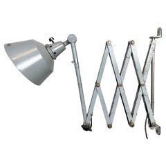 Lampada da parete industriale a forbice di Curt Fischer per Midgard, anni '30