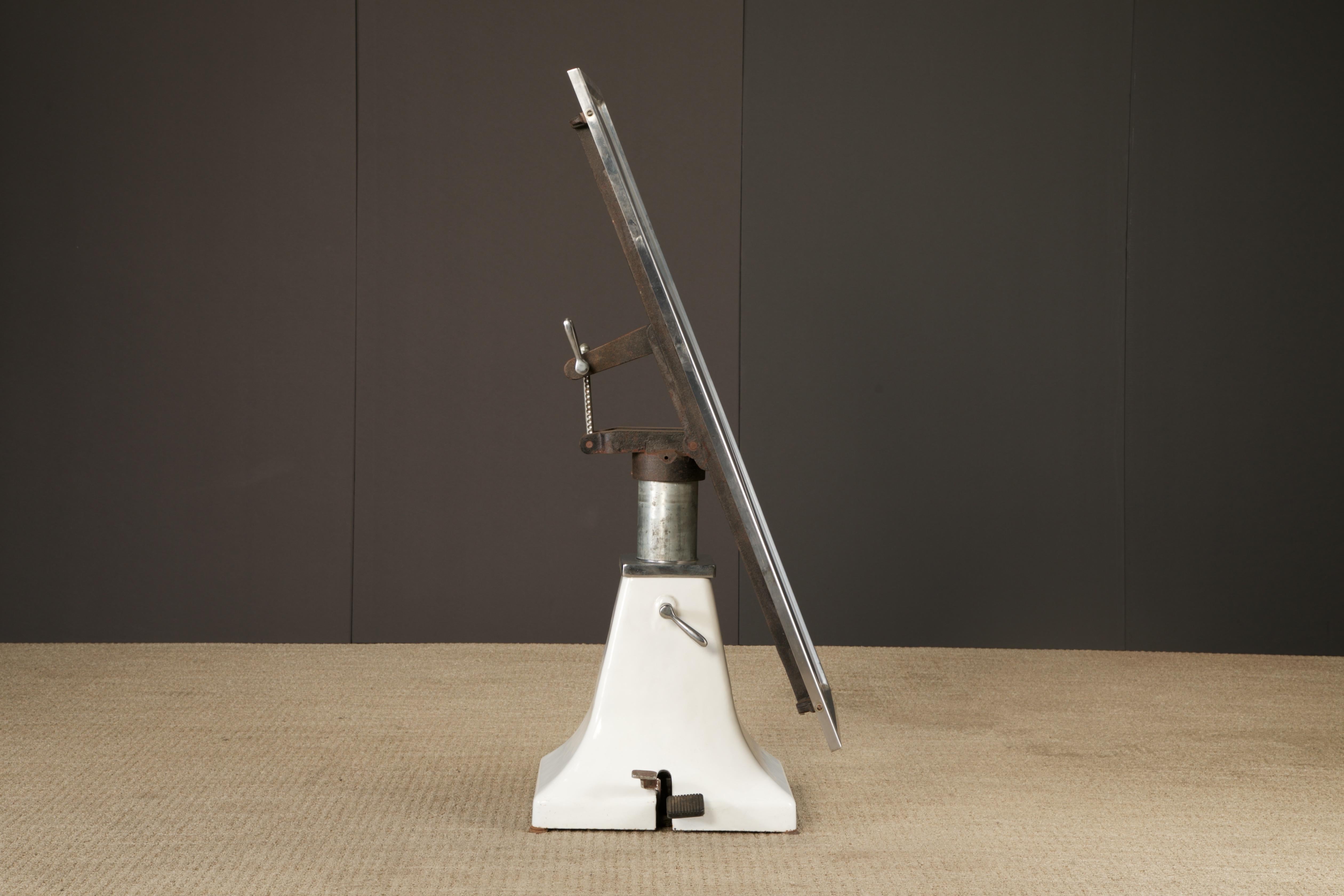 Industrial Shor-Line Hydraulic Lift Operating Table, USA, c. 1958 For Sale 7