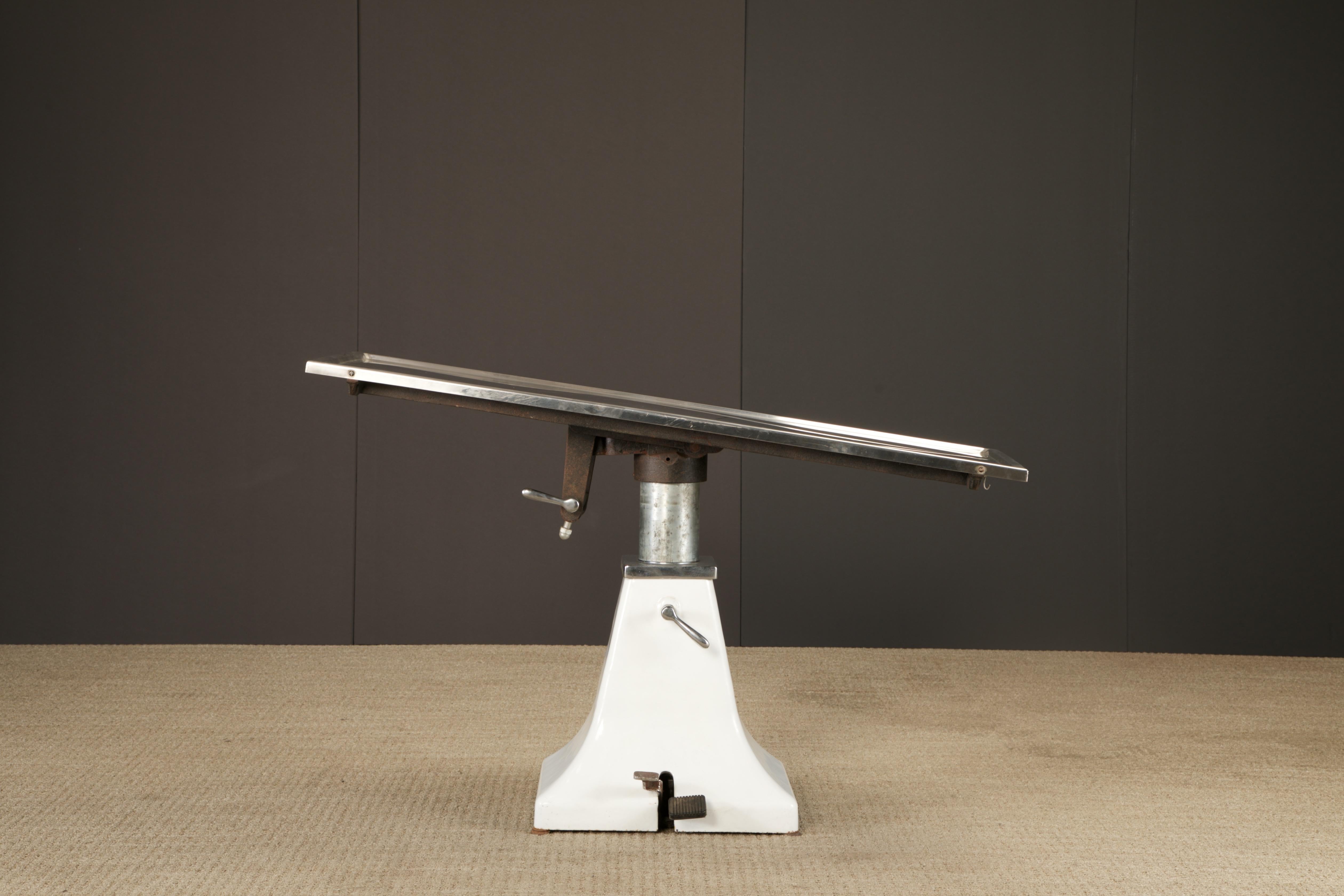 Industrial Shor-Line Hydraulic Lift Operating Table, USA, c. 1958 For Sale 10