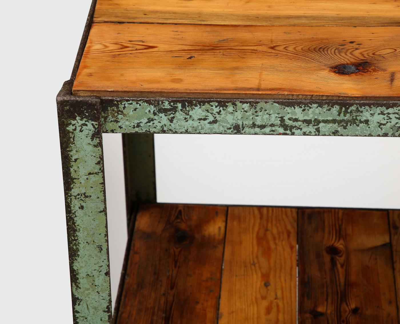 Industrial Side Table/Console with Shelf in Patinated Metal and European Pine For Sale 2