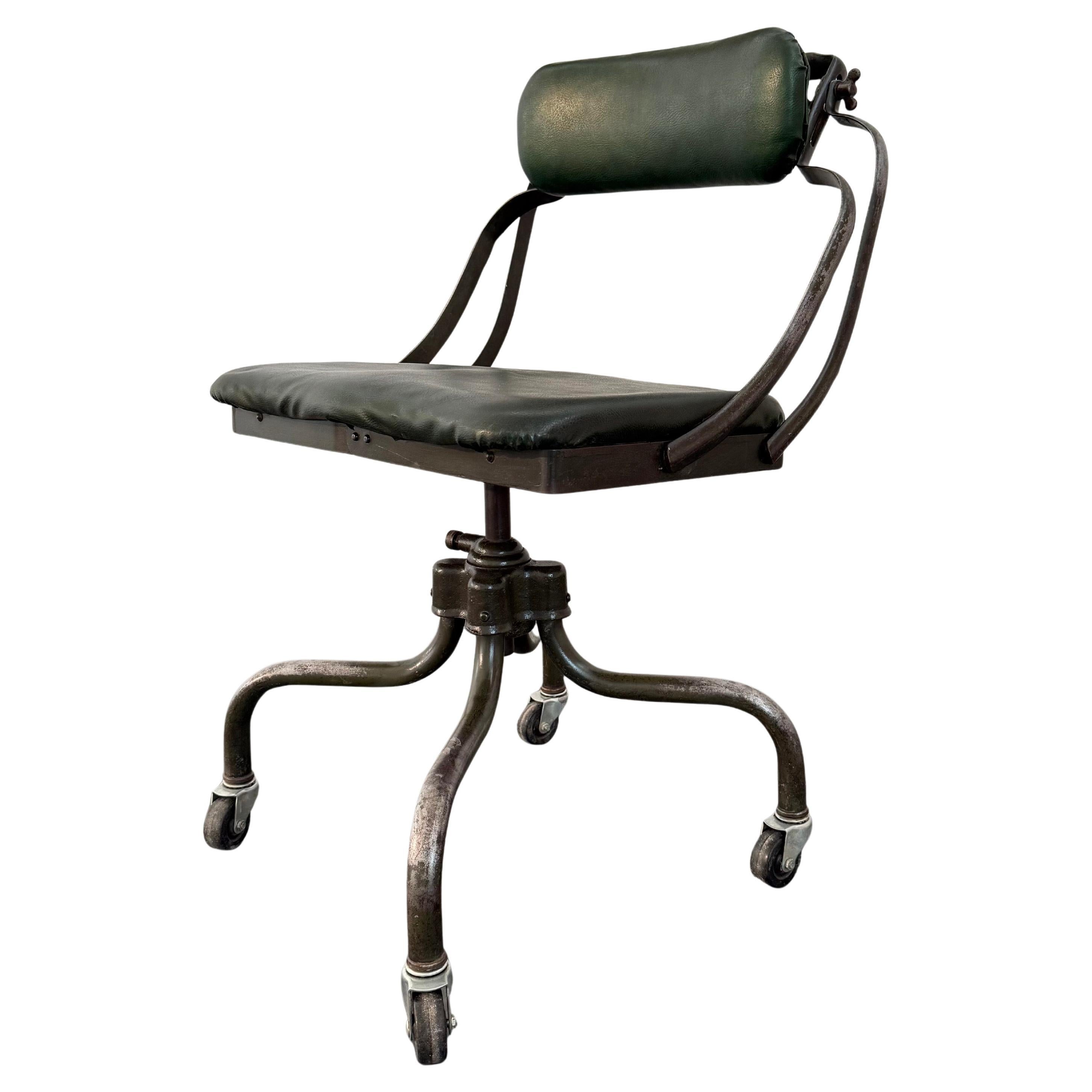 Silla de oficina industrial "Sit Wel" de Remington Rand