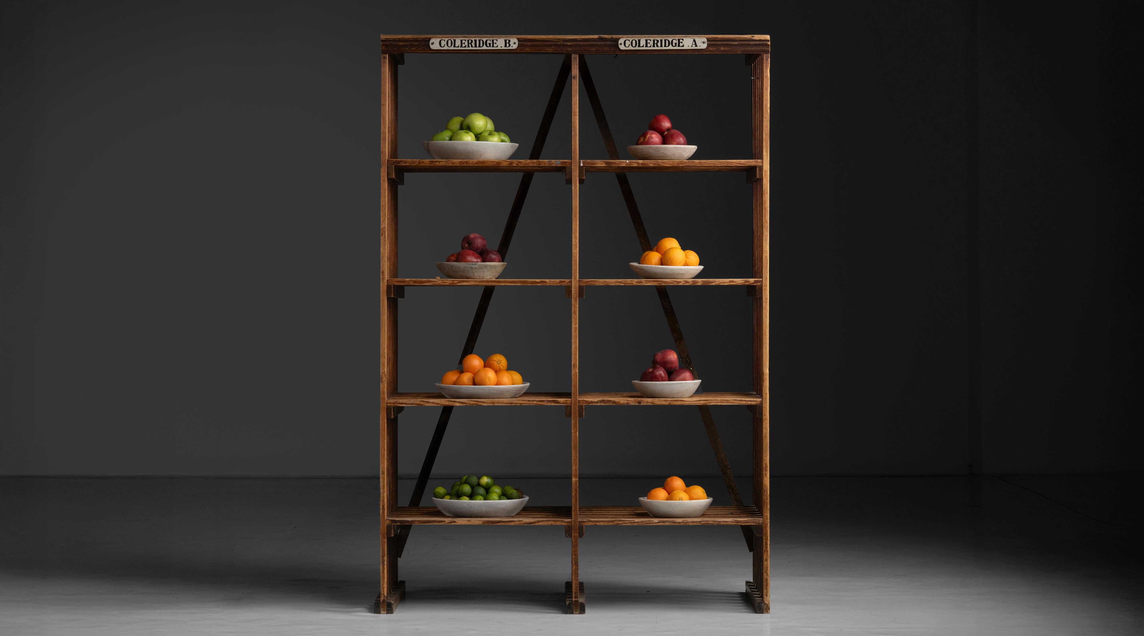 Industriale Scaffale industriale a doghe, Inghilterra 1920 in vendita