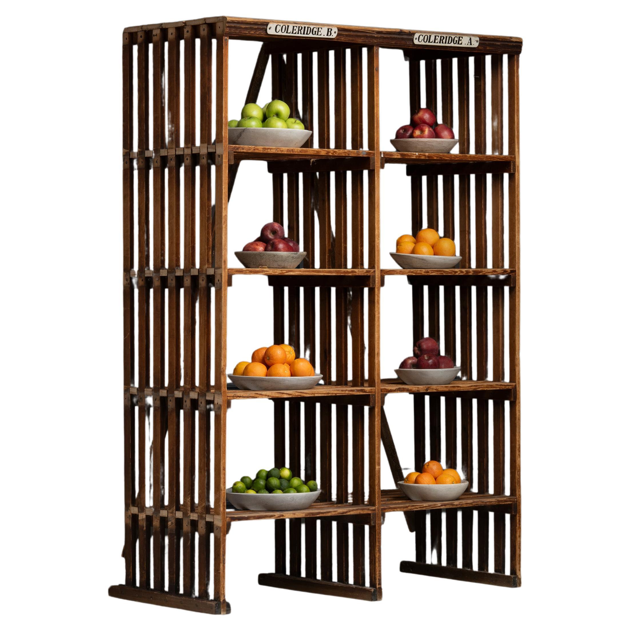 Scaffale industriale a doghe, Inghilterra 1920 in vendita