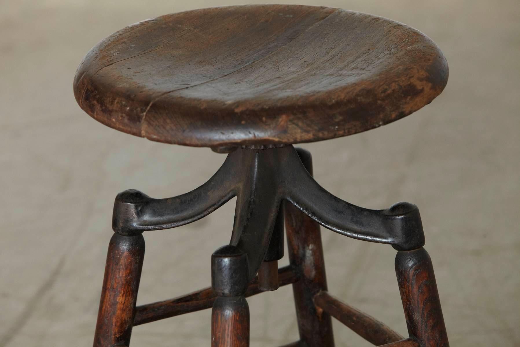 Industrial Solid Oak and Iron Workshop Stool, circa 1940s In Good Condition In Pau, FR