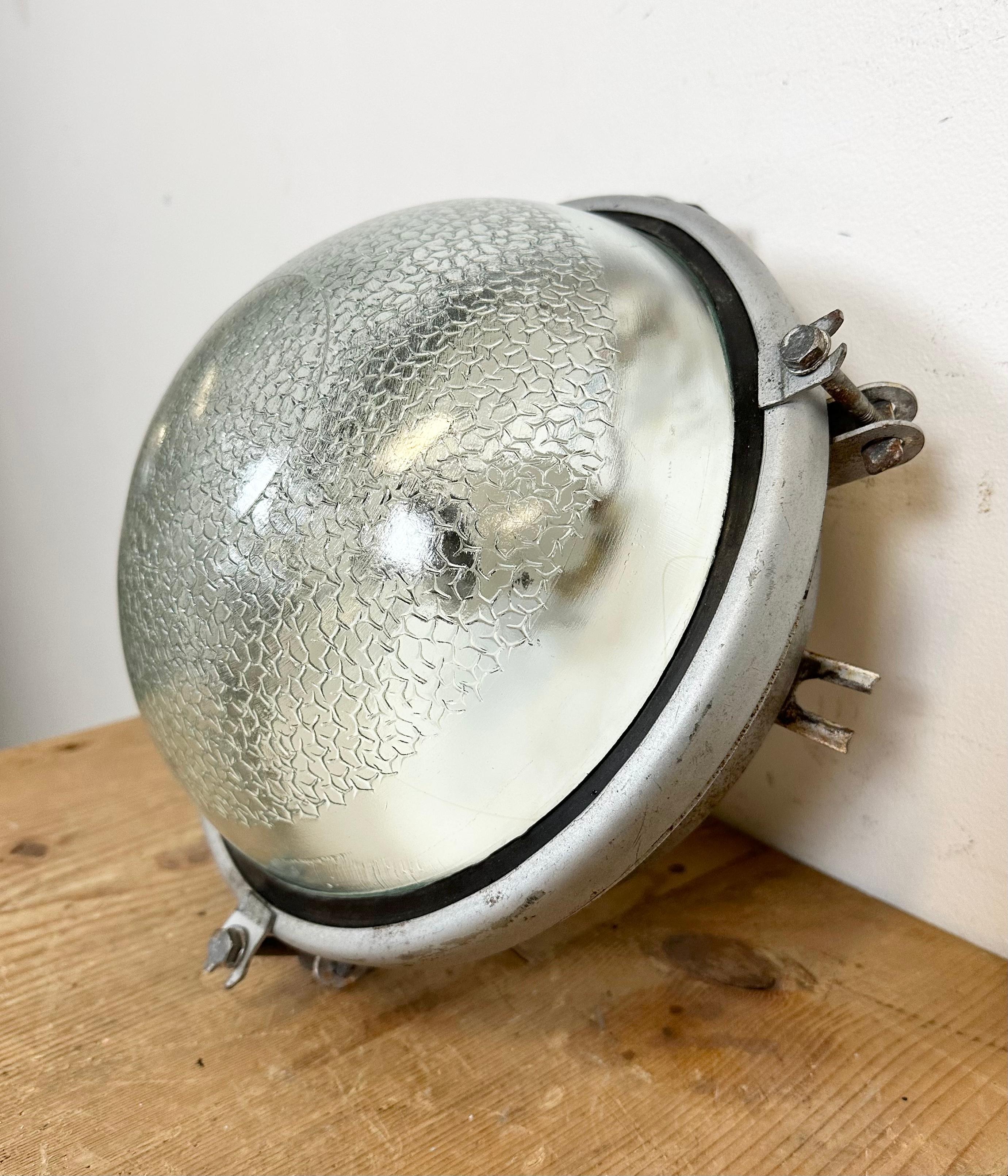 Industrial Soviet Wall or Ceiling Light, 1970s In Good Condition For Sale In Kojetice, CZ
