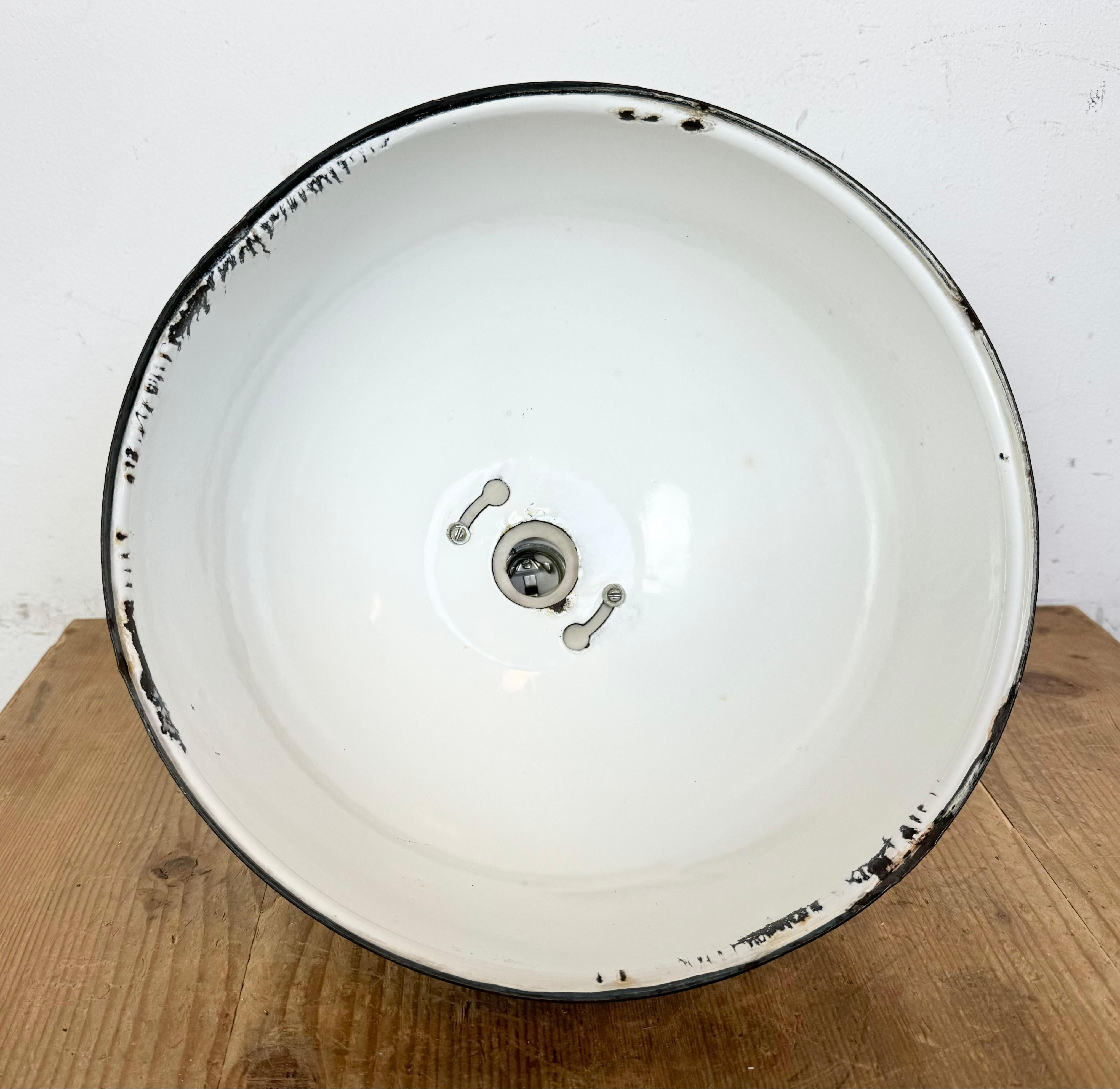 Industrial Soviet White Enamel Pendant Lamp, 1960s For Sale 10