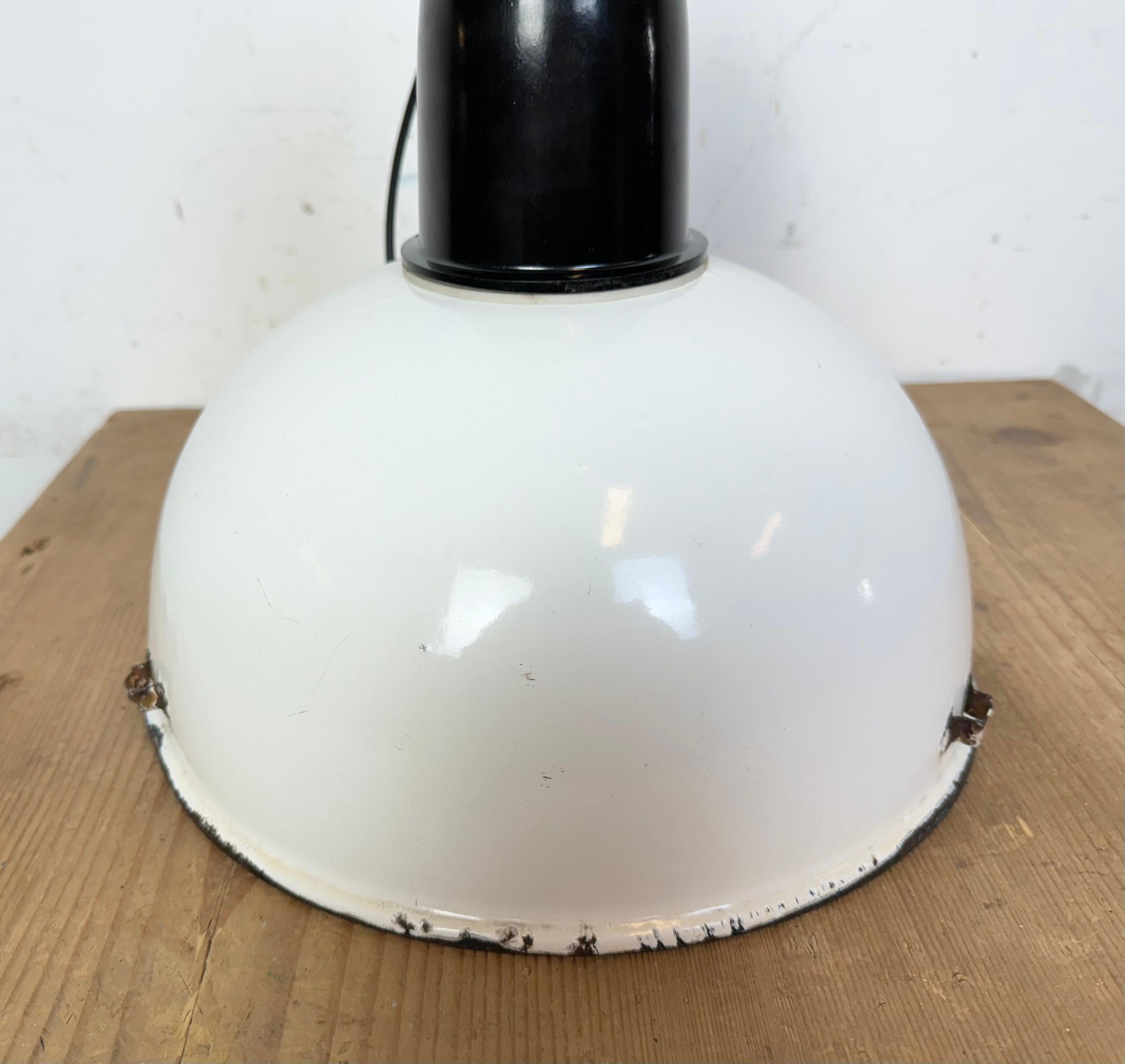 Industrial Soviet White Enamel Pendant Lamp, 1960s For Sale 11