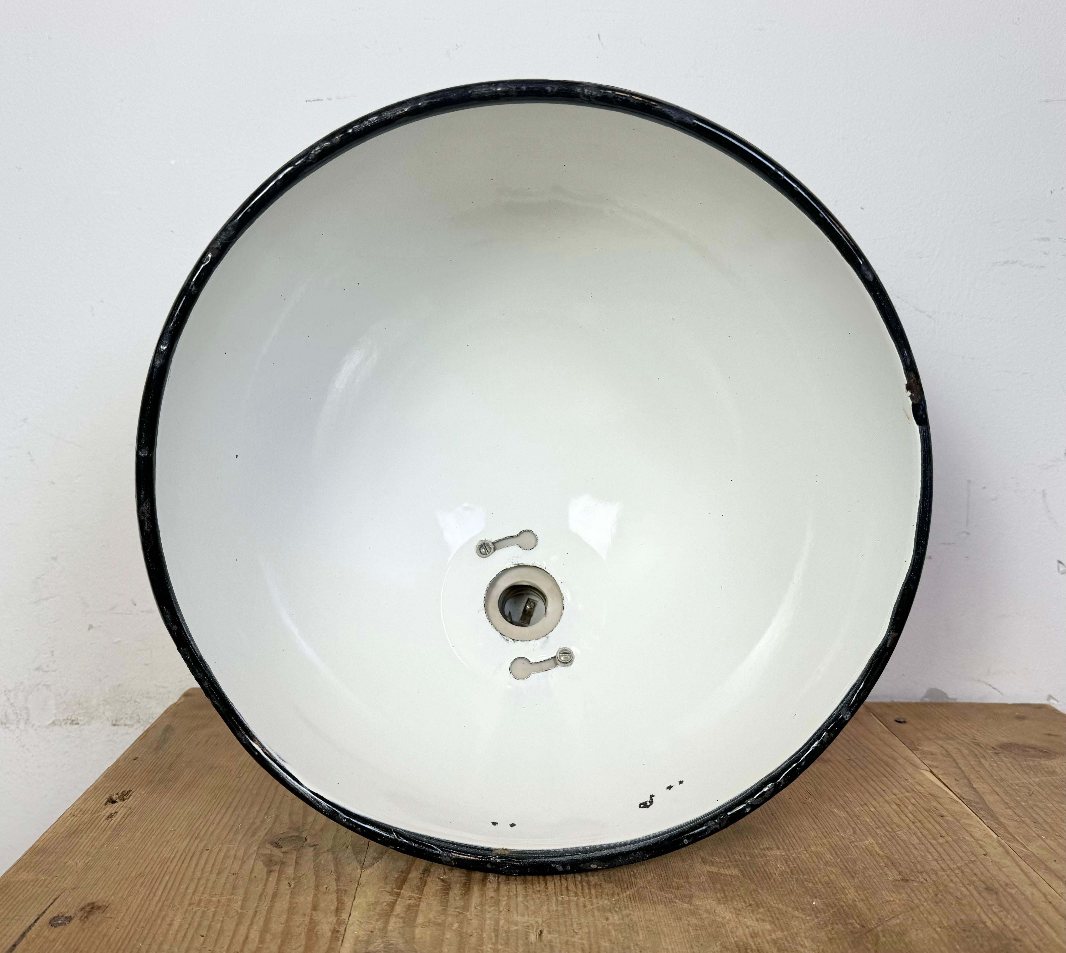 Industrial Soviet White Enamel Pendant Lamp, 1960s For Sale 13