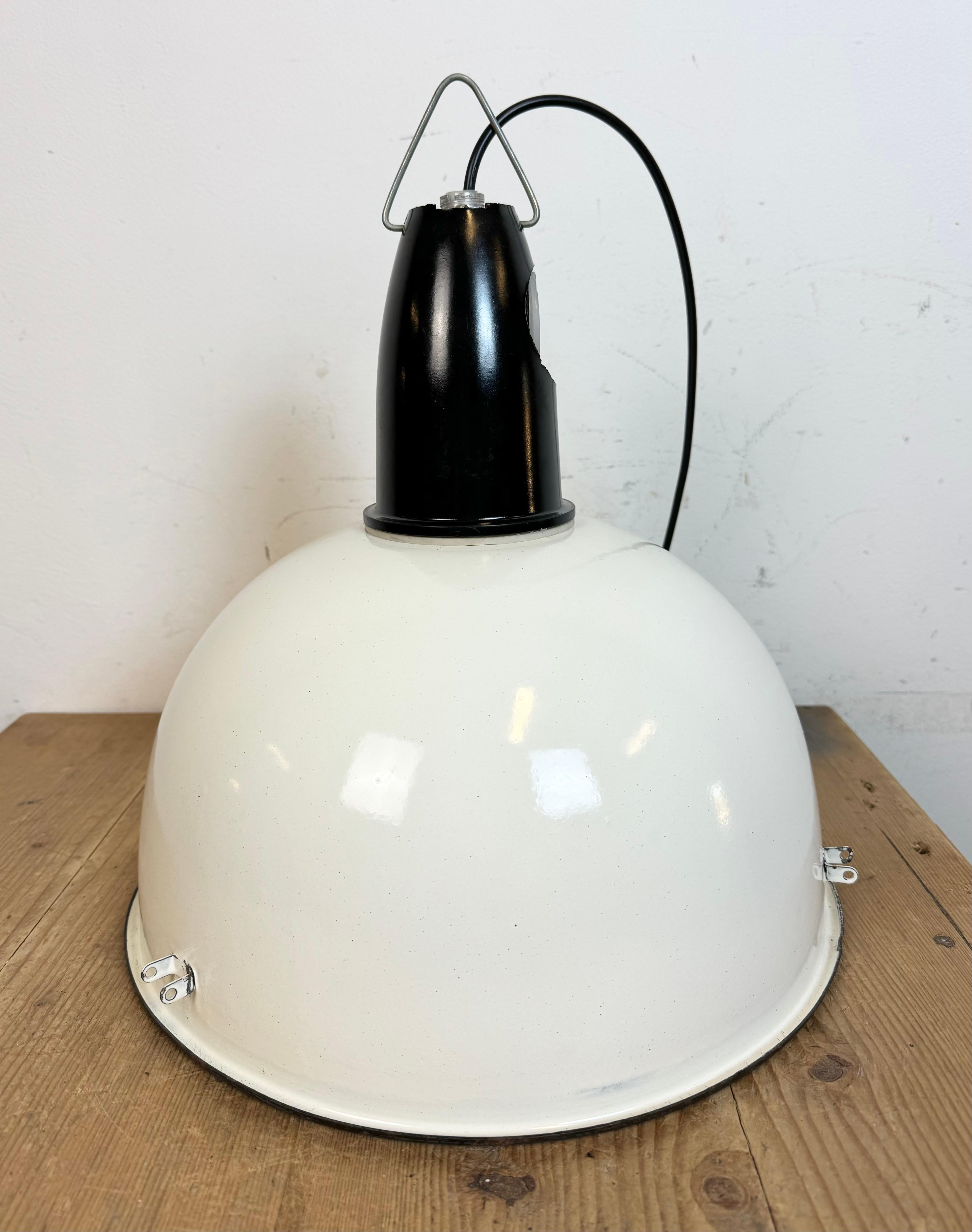 Industrial Soviet White Enamel Pendant Lamp, 1960s For Sale 14