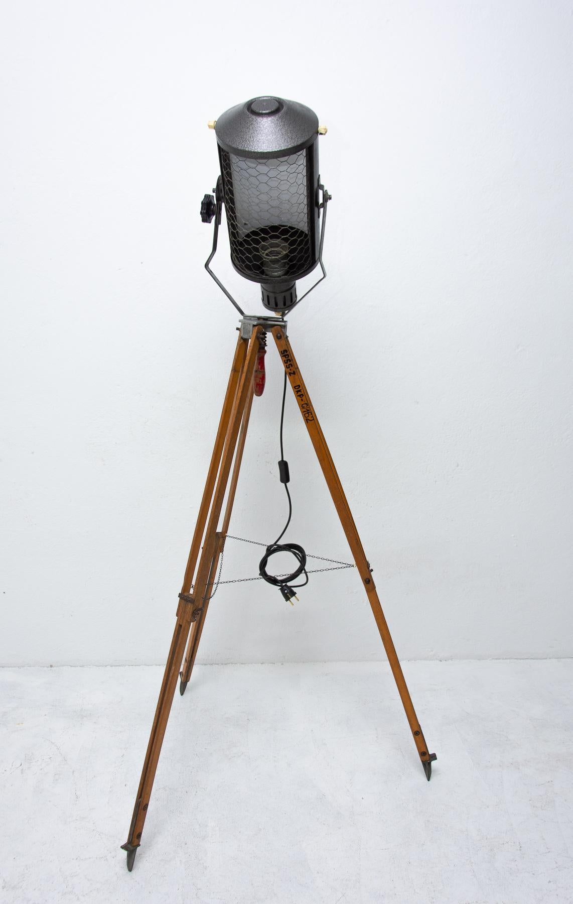 20th Century Industrial Spot Light Tripod Floor Lamps, 1970s, Set of 3