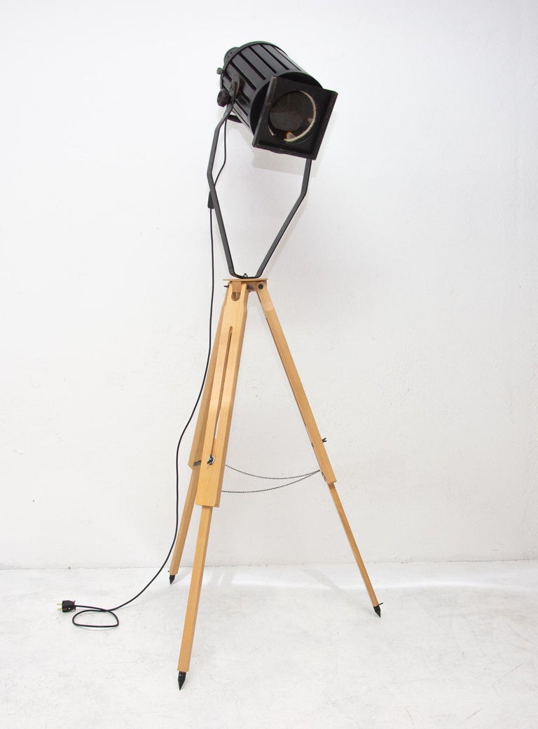 Industrial Spot Light Tripod Movie Floor Lamps, 1960s, Set of 4 For Sale at 1stDibs