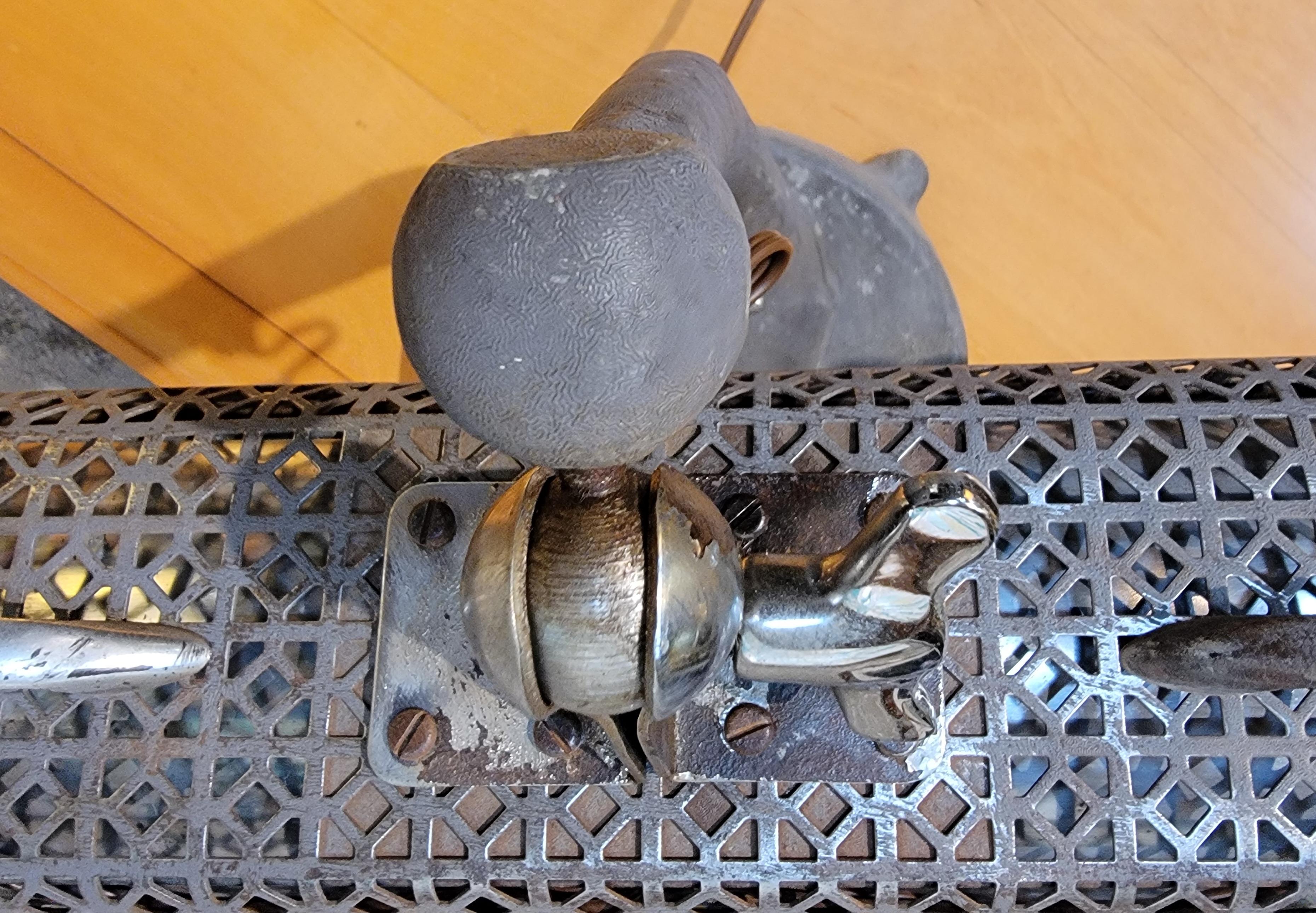 Industrielle Tischlampe aus Stahl und Aluminium von Calvert im Angebot 5