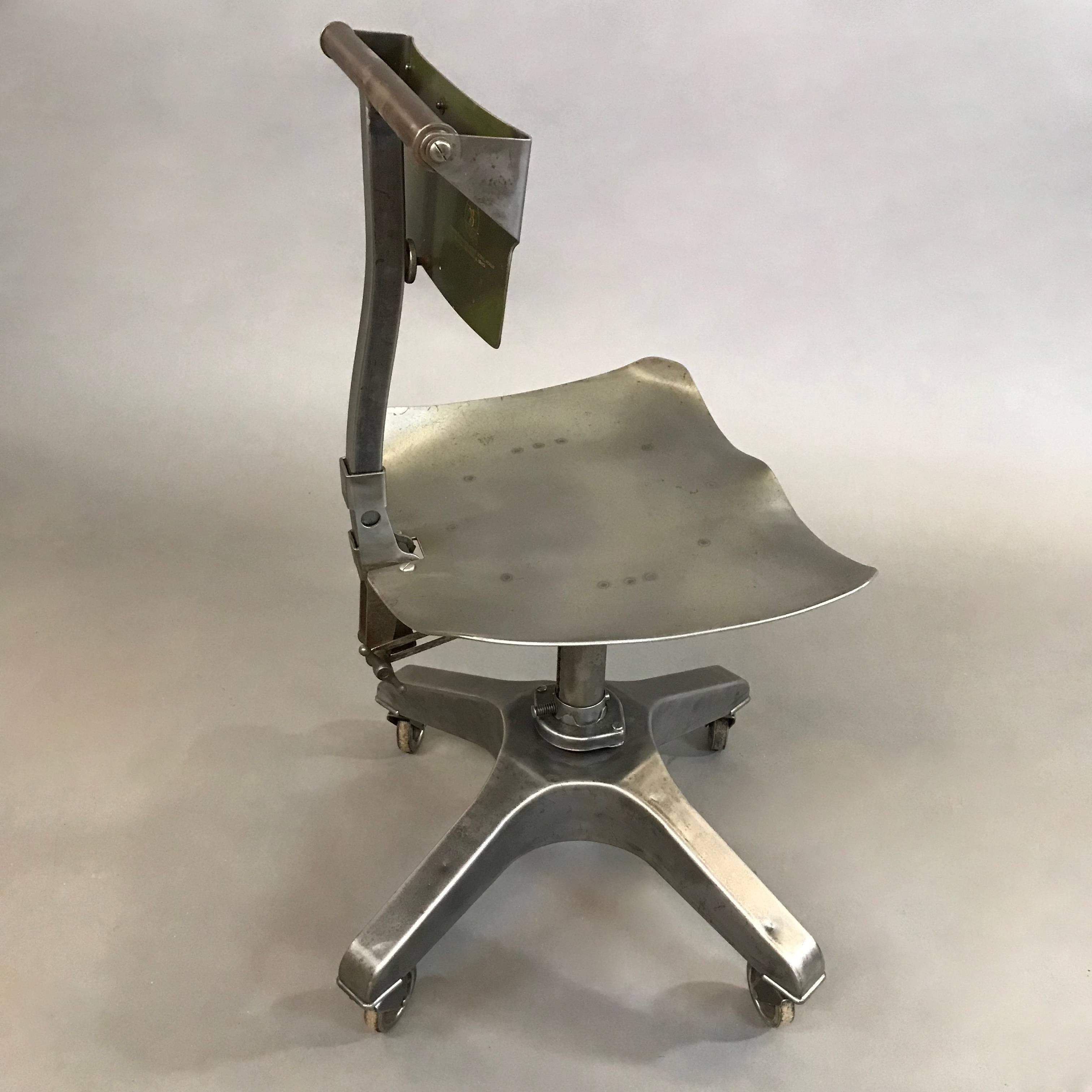 20ième siècle Chaise de bureau d'appoint réglable en acier industriel Burroughs en vente