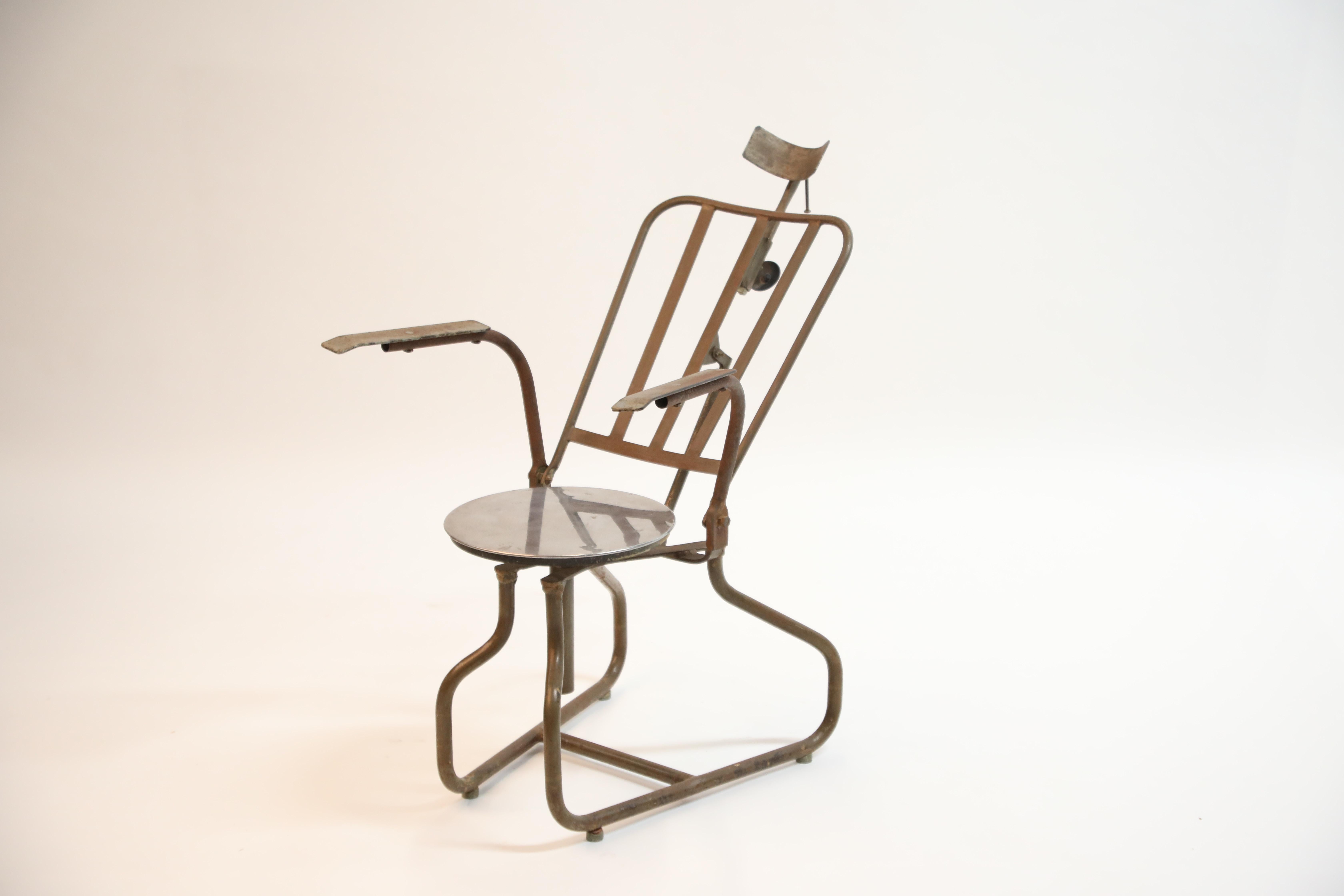 Industrial Steel Dentist Chair or Sculpture from Brazil, circa 1900s (20. Jahrhundert)