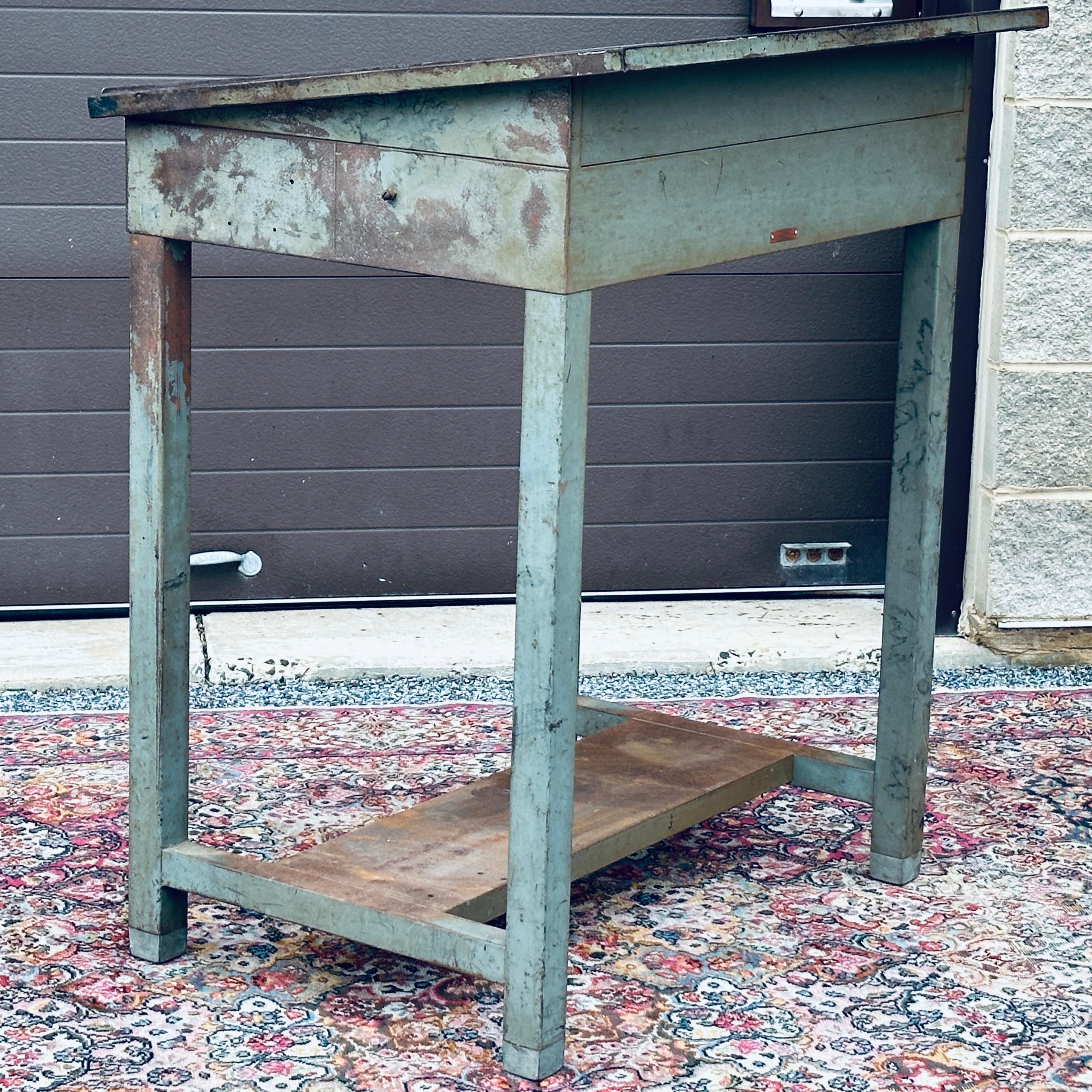 Tavolo da disegno in piedi in acciaio industriale di Parent Metal Products in vendita 5