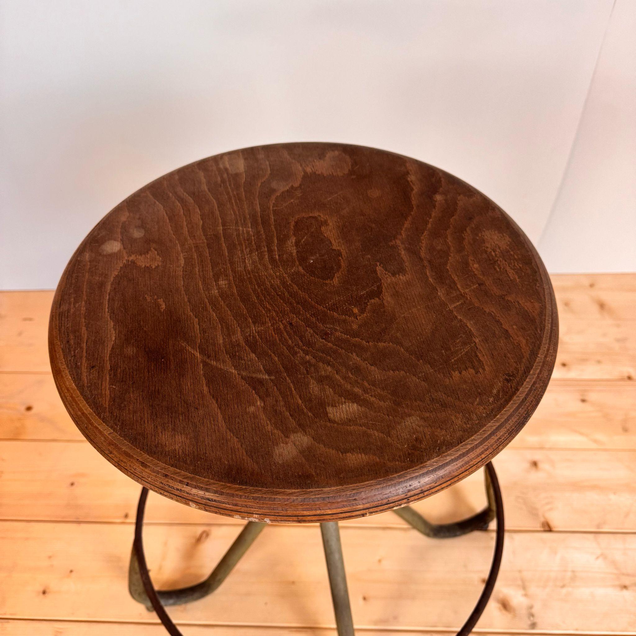 Mid-20th Century Tabouret industriel en vente