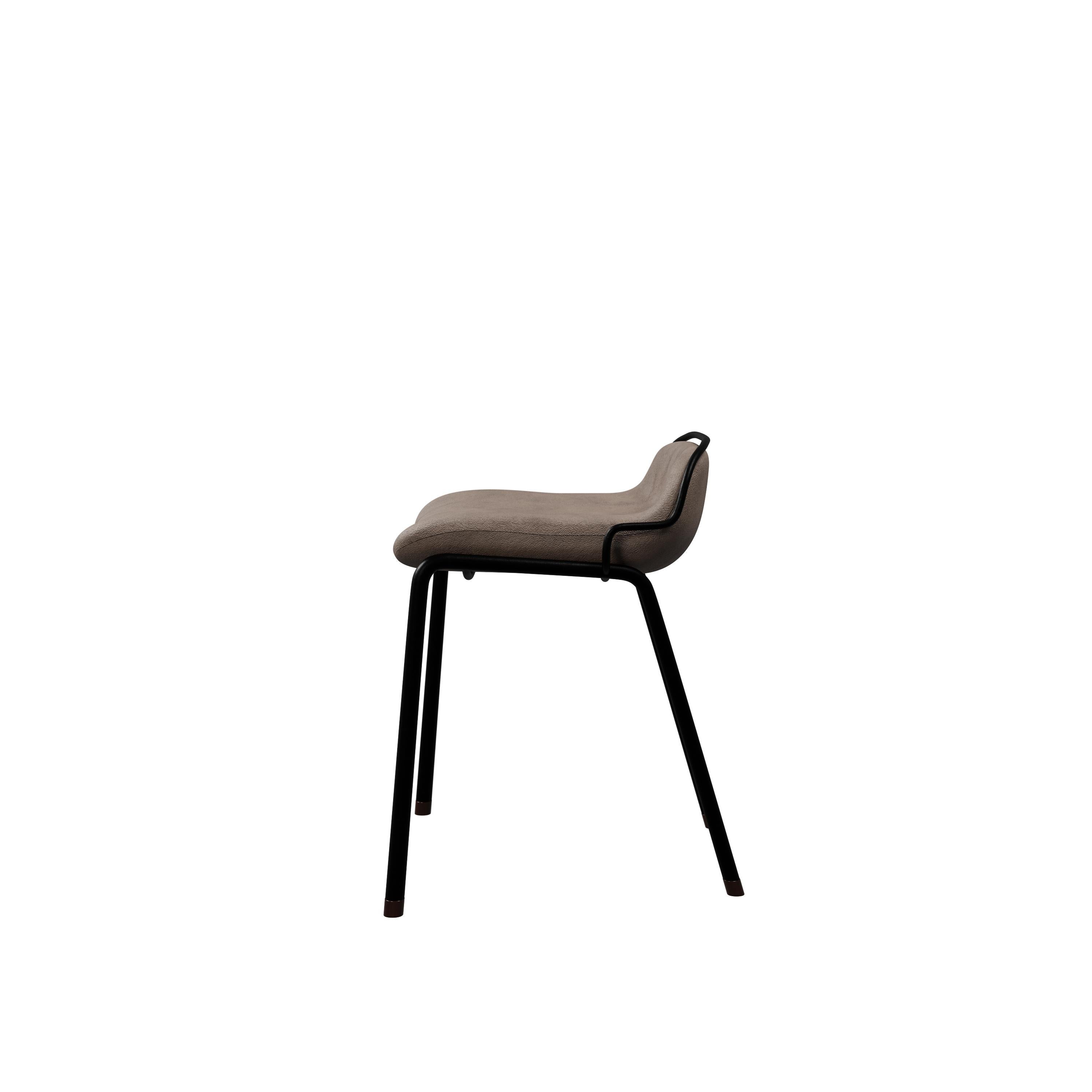 Industrieller Industriehocker DUV aus cremefarbenem Leder, handgefertigt von Murmurio (Rattan) im Angebot