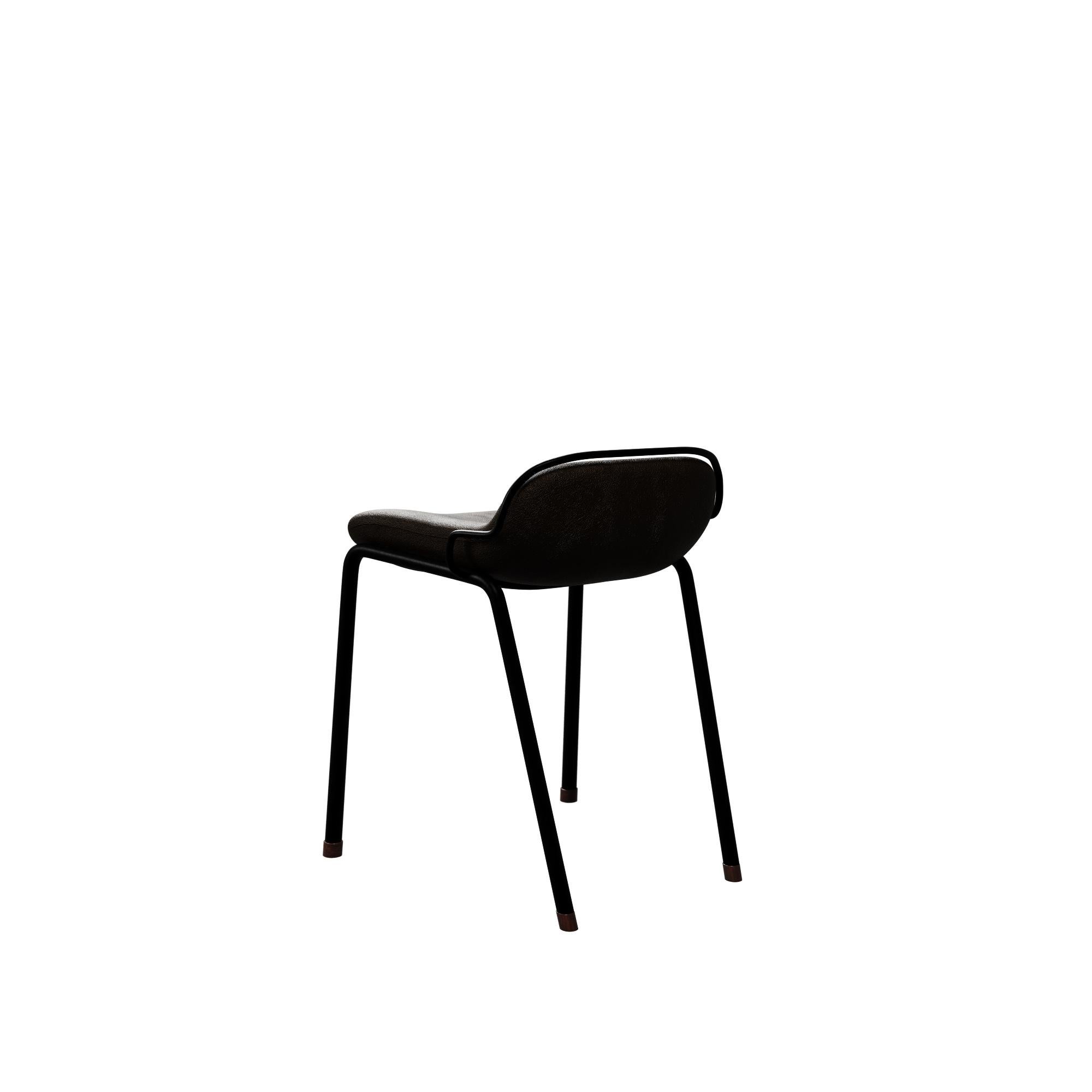 Taburete industrial DUV con piel de cacao hecho a mano por Murmurio Industrial en venta