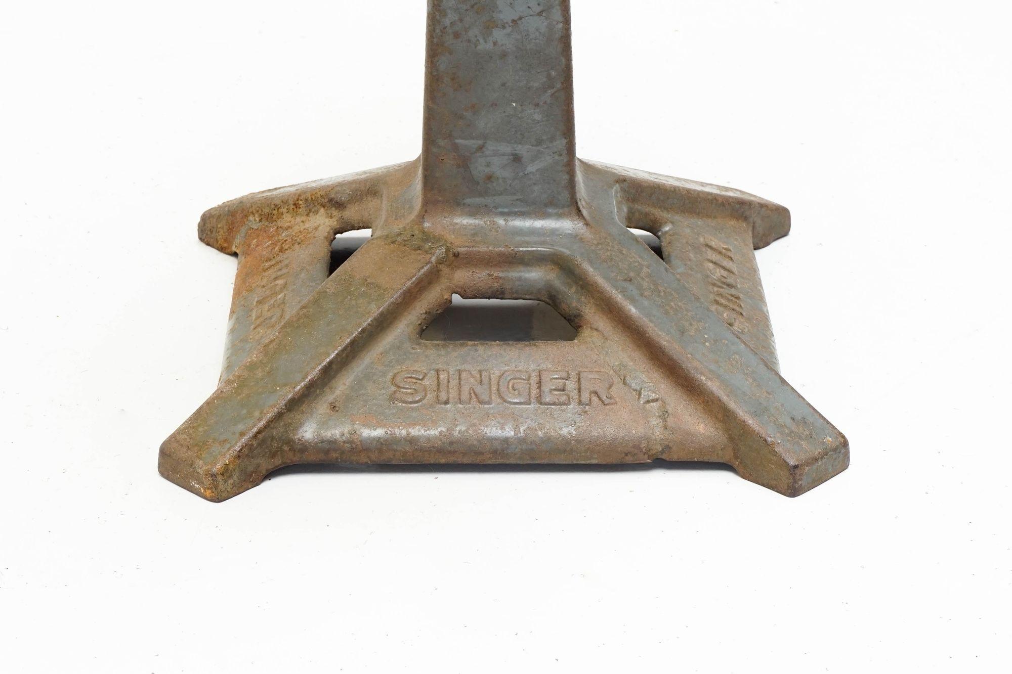 Tabouret industriel en vente 1