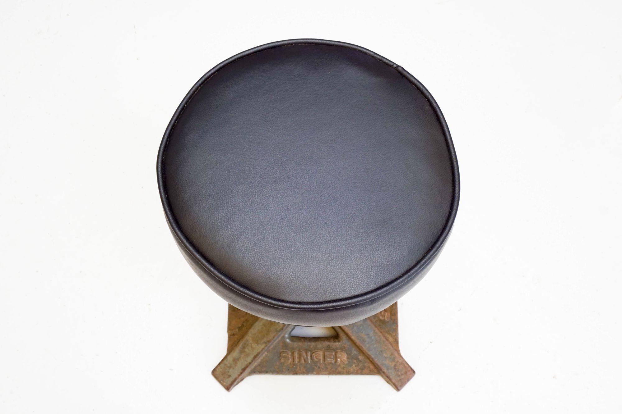 Tabouret industriel en vente 3
