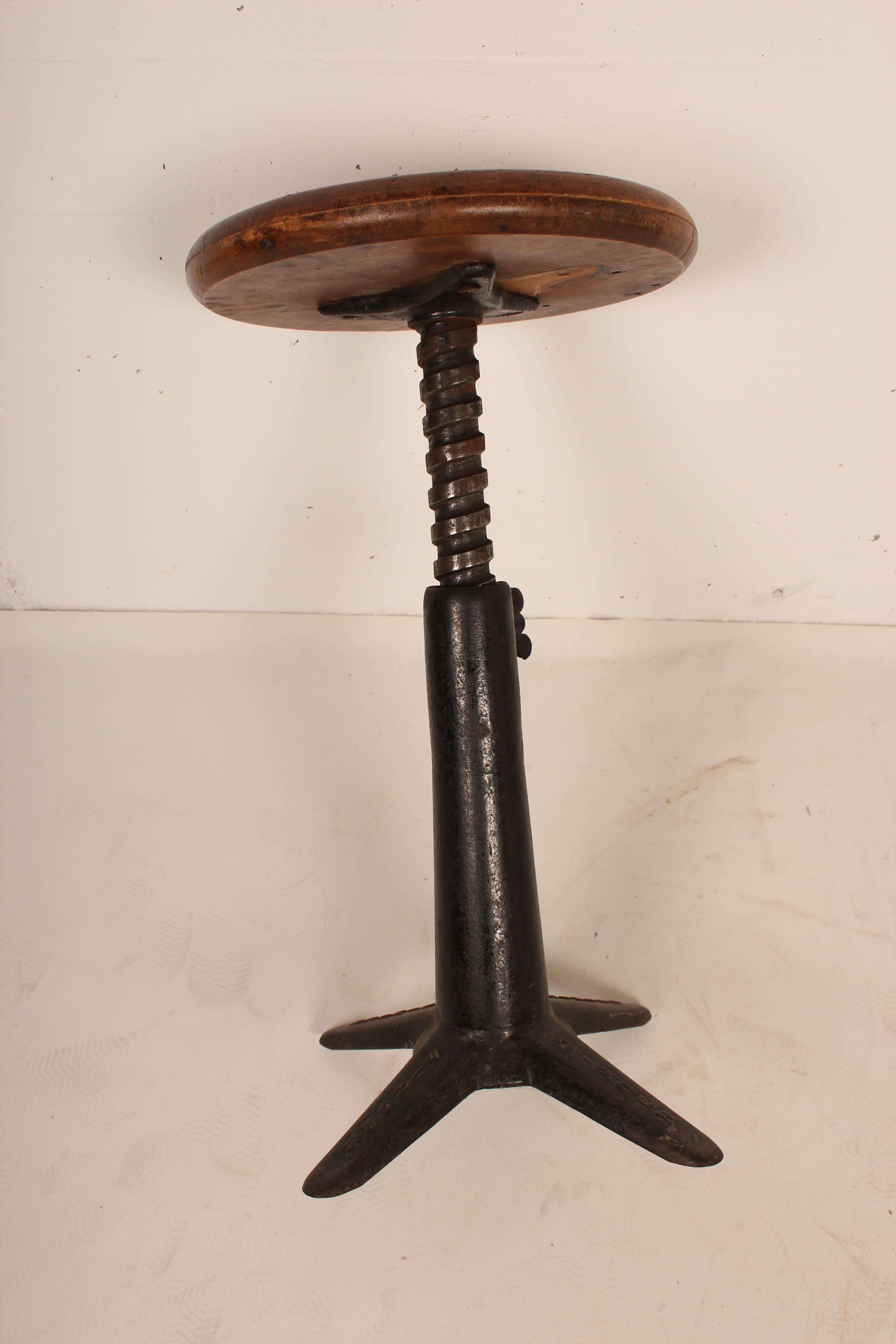 Industrial Stool Made of Cast Iron from the Singer Factory, 1930 1