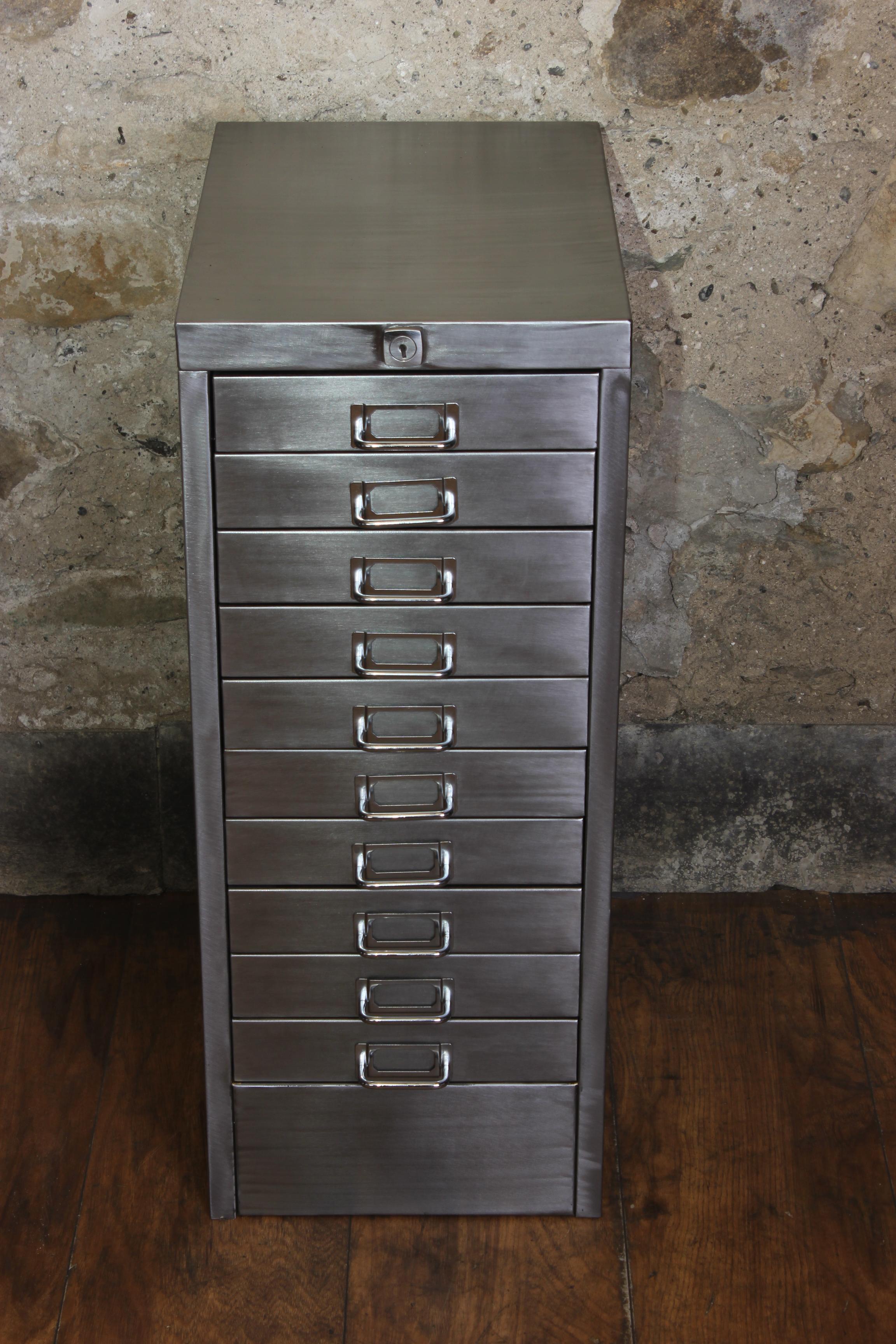 Industrial Stripped Metal 10-Drawer Filing Cabinet A4 Letter Size (Industriell) im Angebot