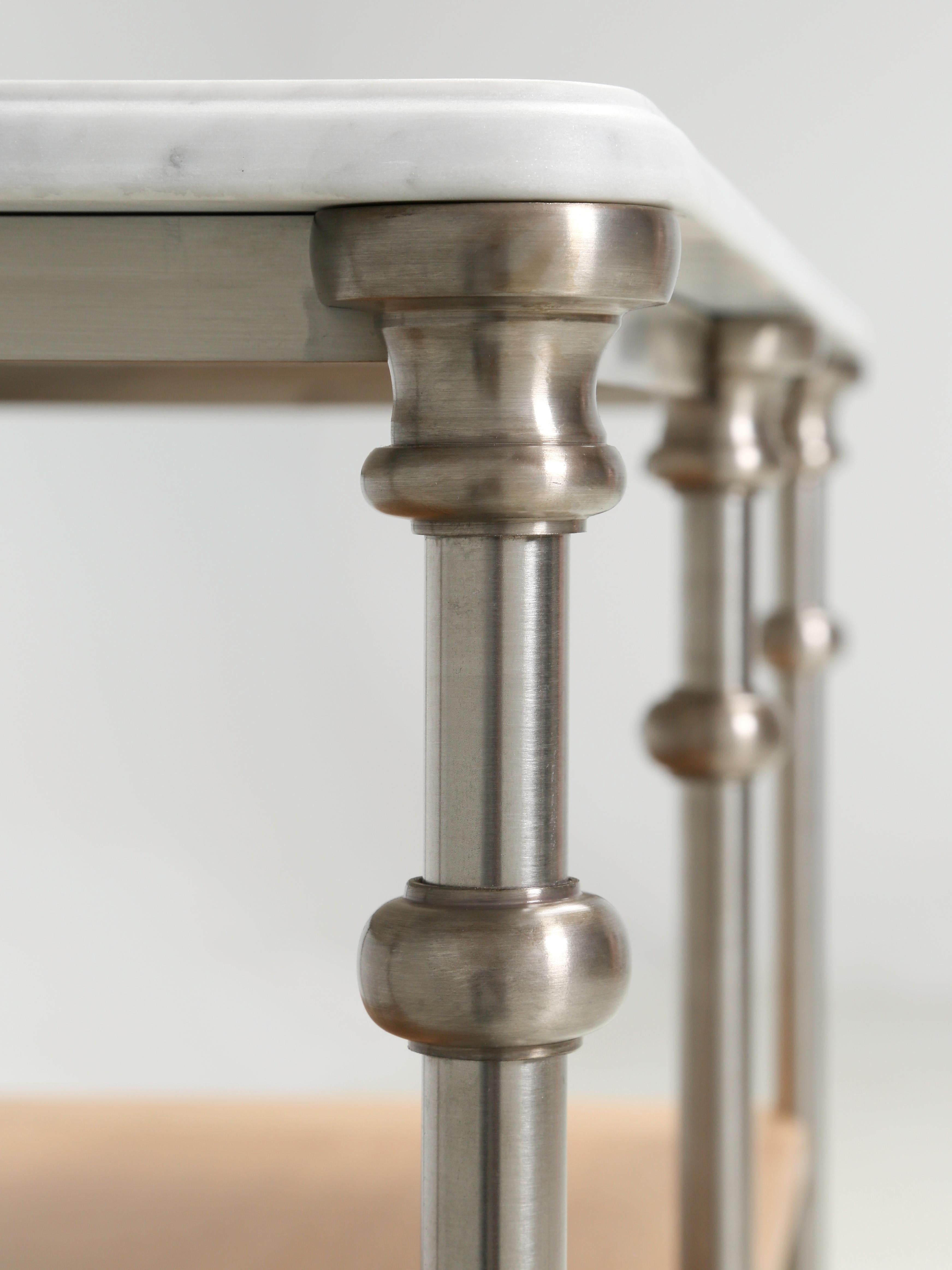 Isla de cocina de estilo industrial Bronce plateado inoxidable, Carrara por encargo Siglo XXI y contemporáneo en venta