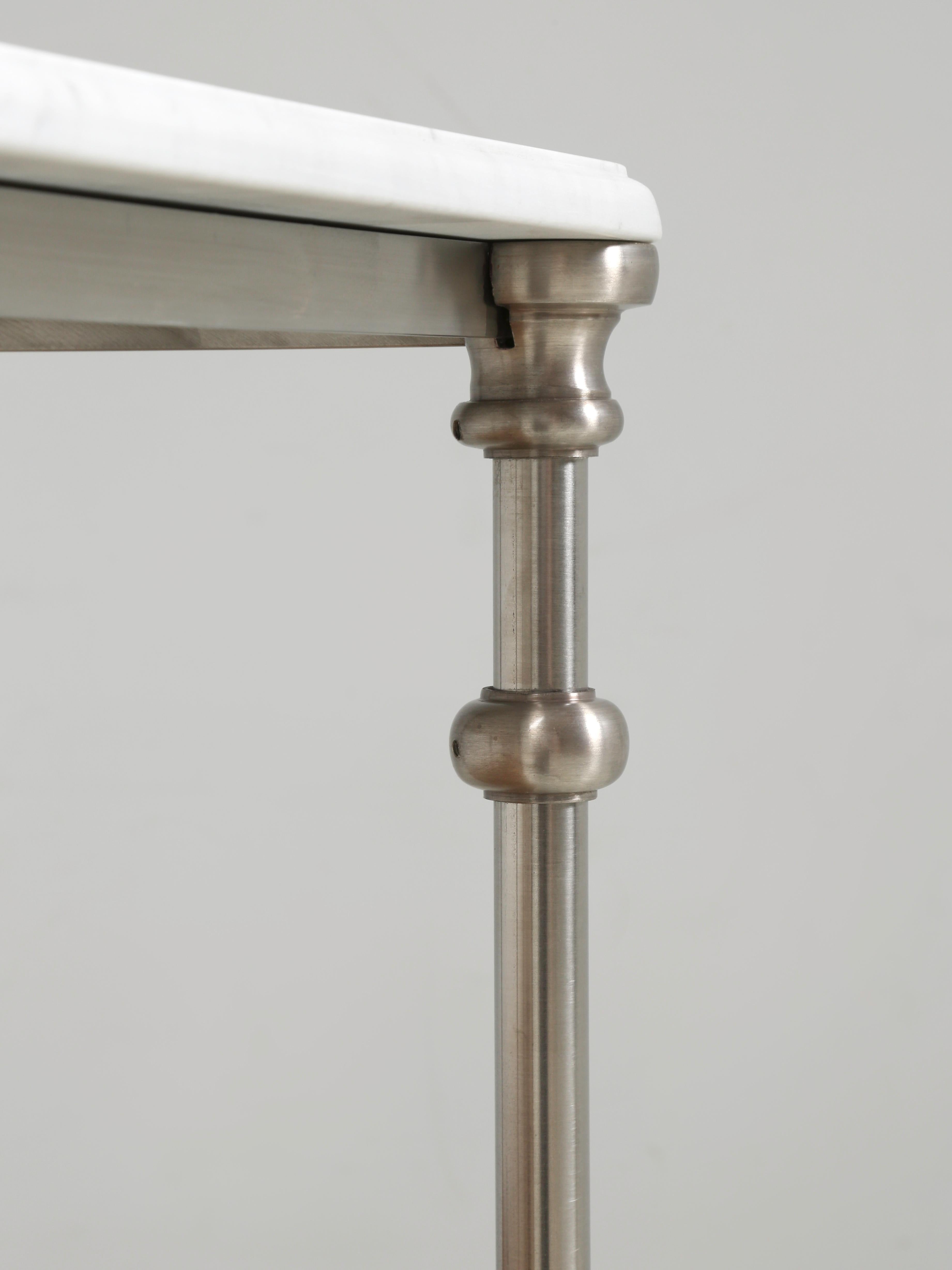 Isla de cocina de estilo industrial Bronce plateado inoxidable, Carrara por encargo en venta 1