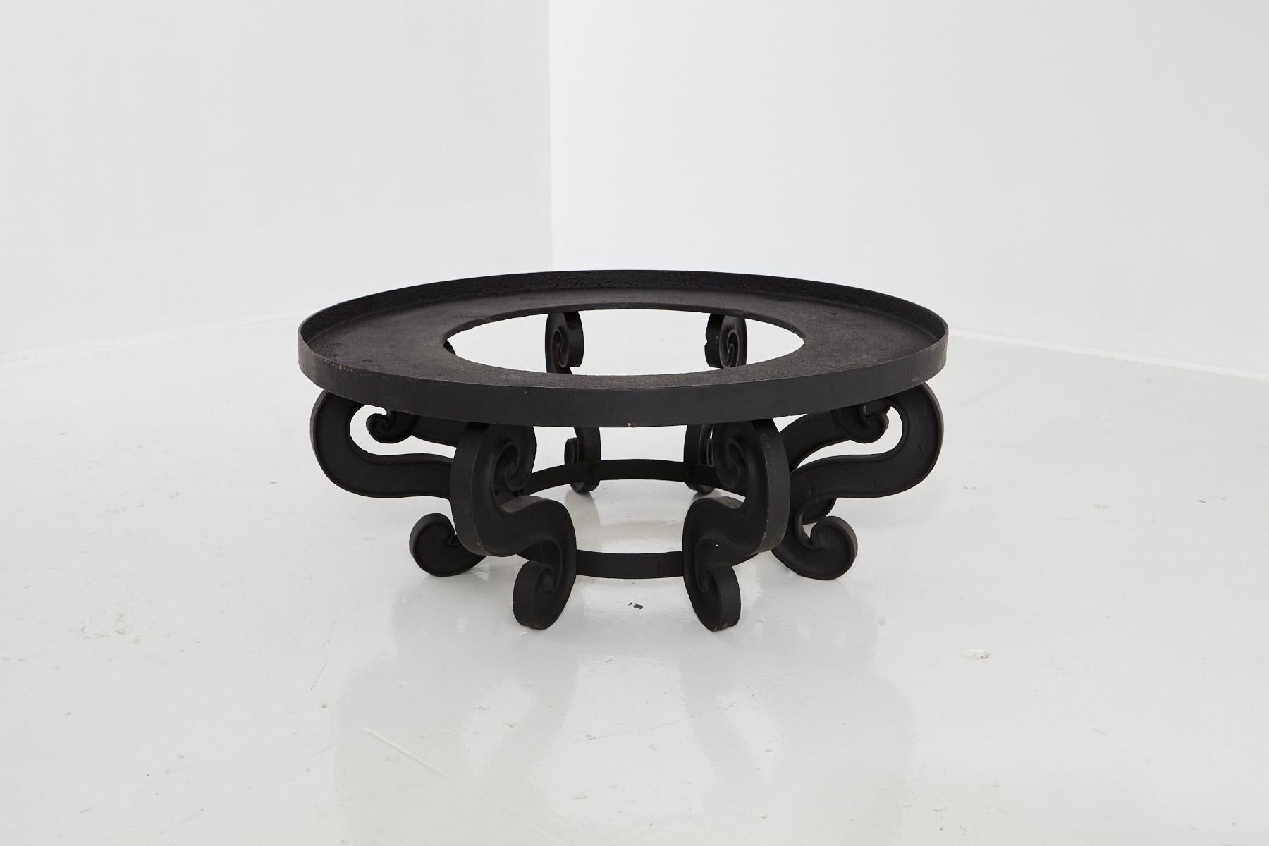 Industrial Style Large and Low Round Mat Black Iron Garden Table, circa 1920s 2