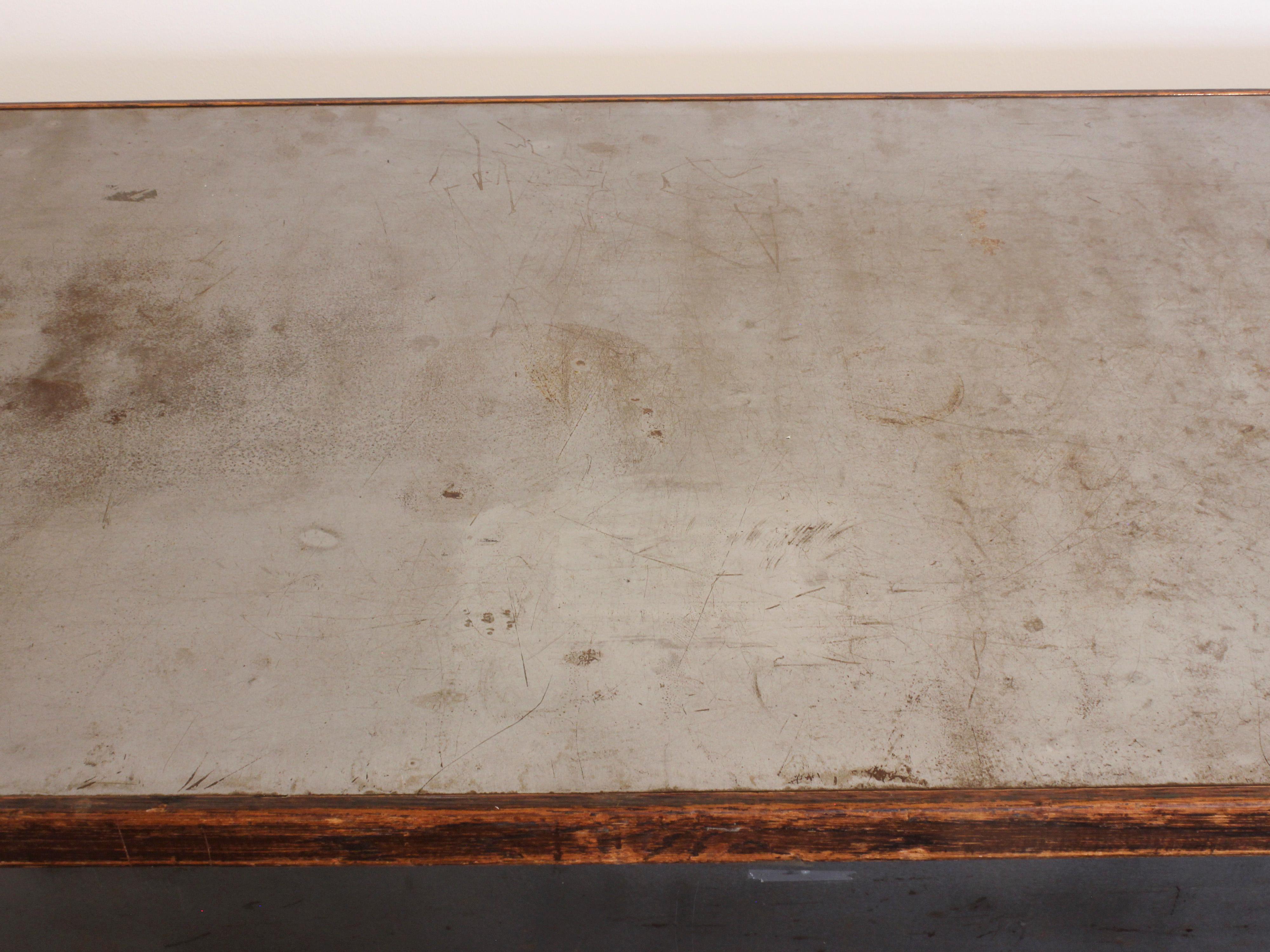 Industrial Style Long Steel Console Table with Brass and Wood Details 9