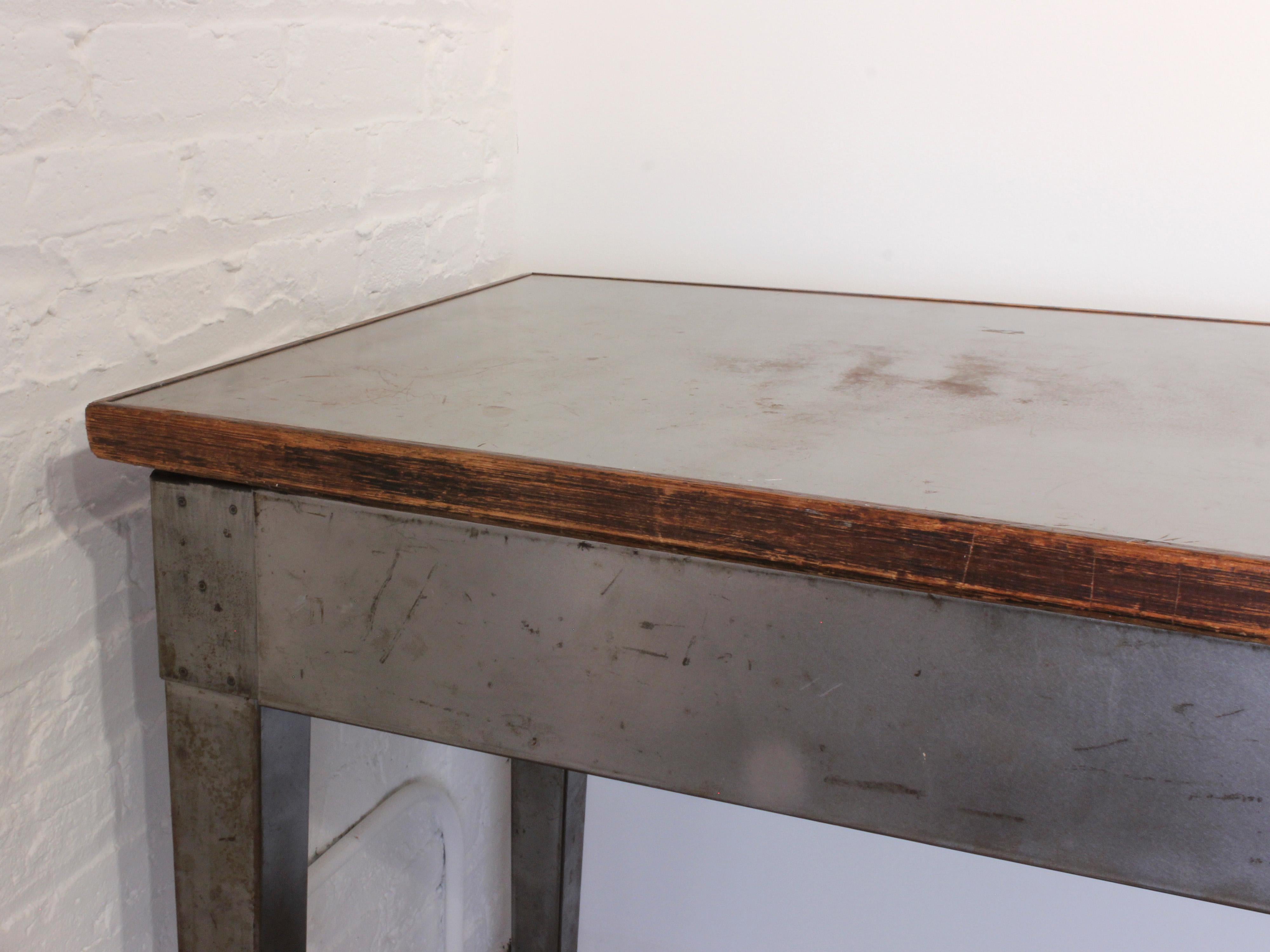 Industrial Style Long Steel Console Table with Brass and Wood Details 14
