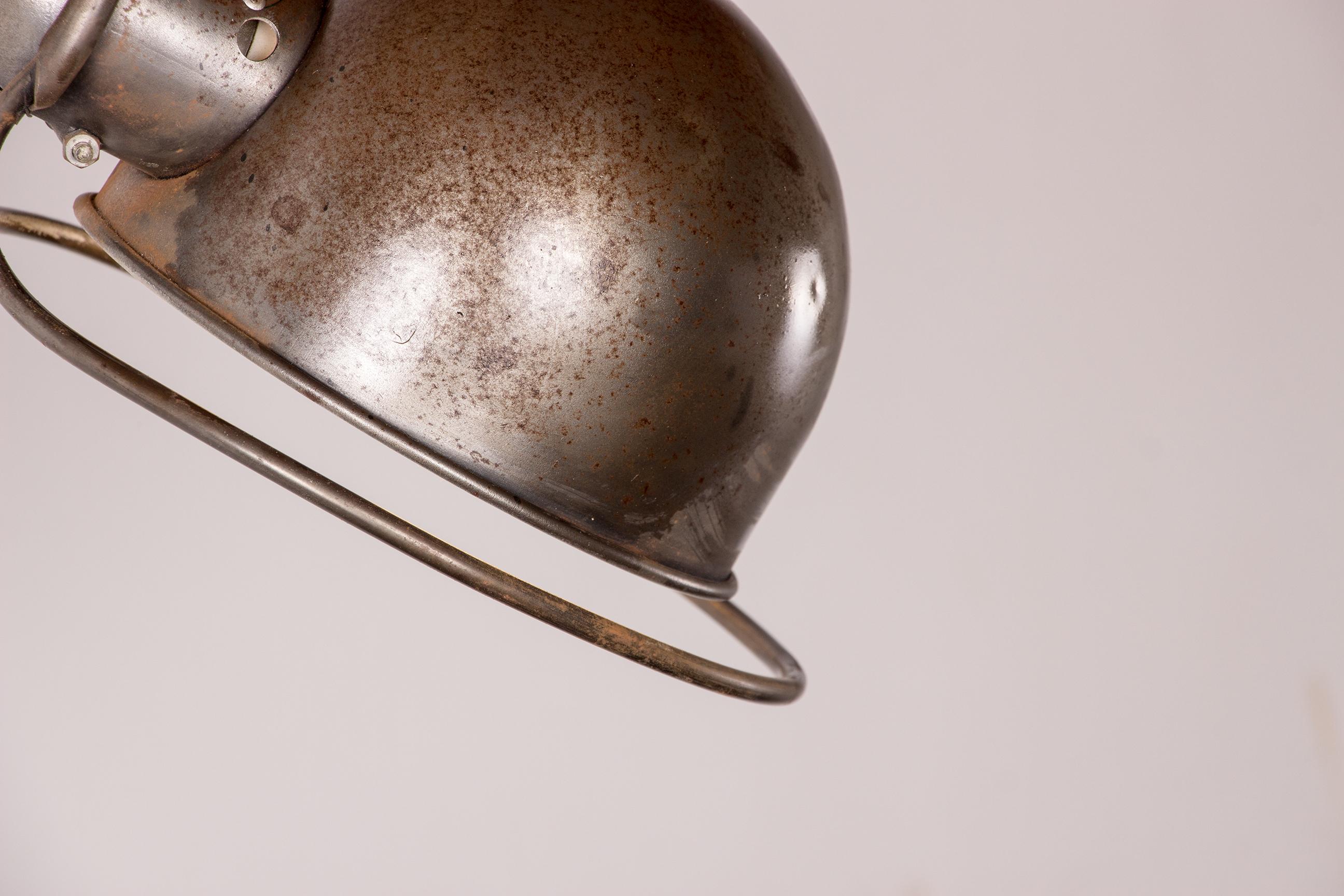 Lampe de bureau en métal de style industriel avec deux bras articulés de Jean-Louis Domecq  en vente 4