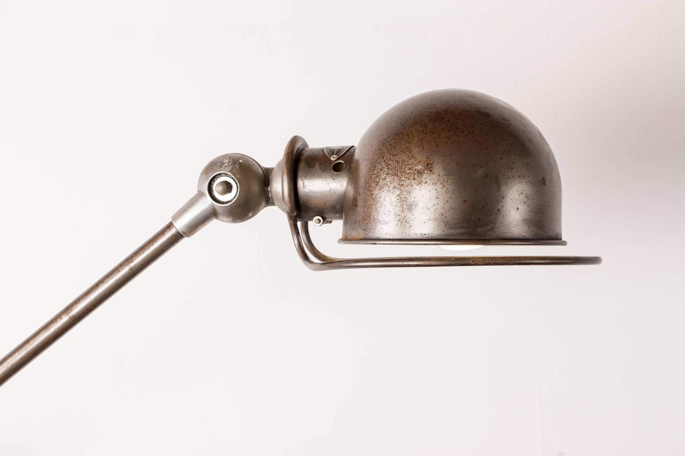 Industrial style metal desk lamp with two articulated arms by Jean-Louis Domecq  For Sale 7