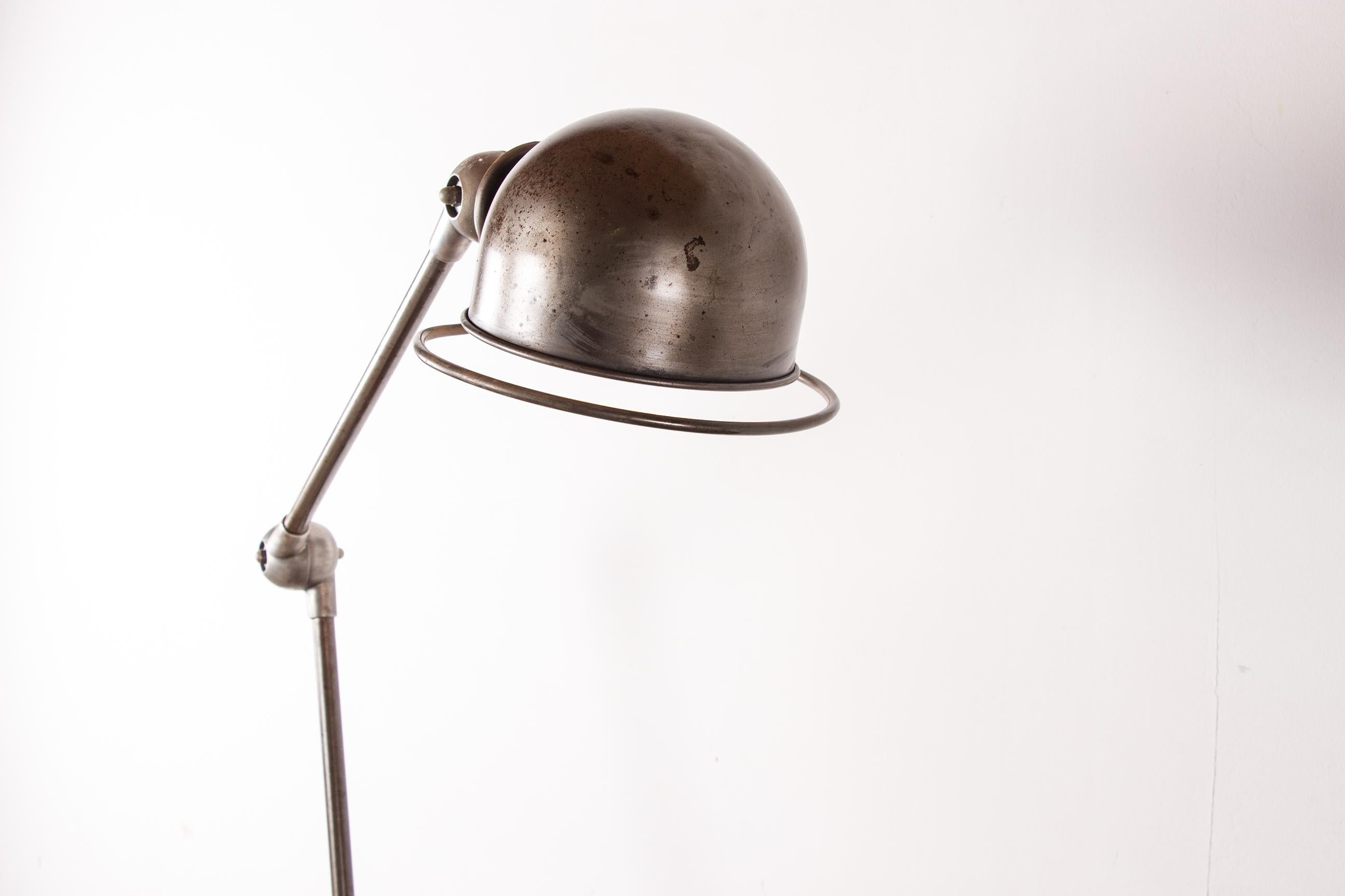 Industrial style metal desk lamp with two articulated arms by Jean-Louis Domecq  For Sale 8