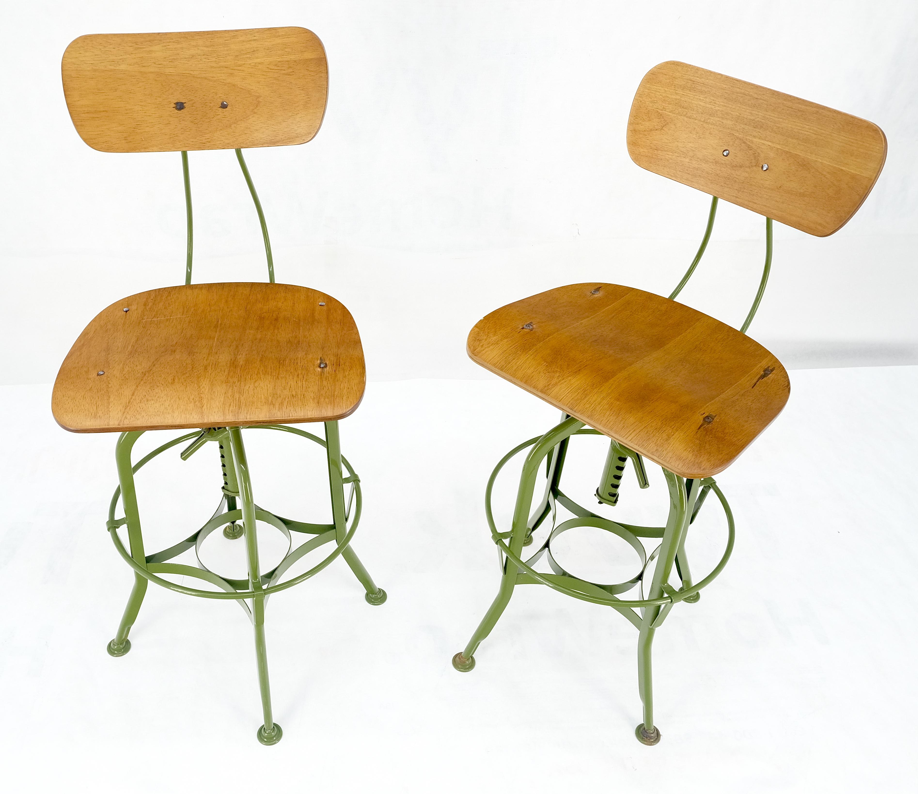Industrial Style Molded Plywood Seats Industrial Drafting Stools MINT!
Adjustable Seat Height:
24