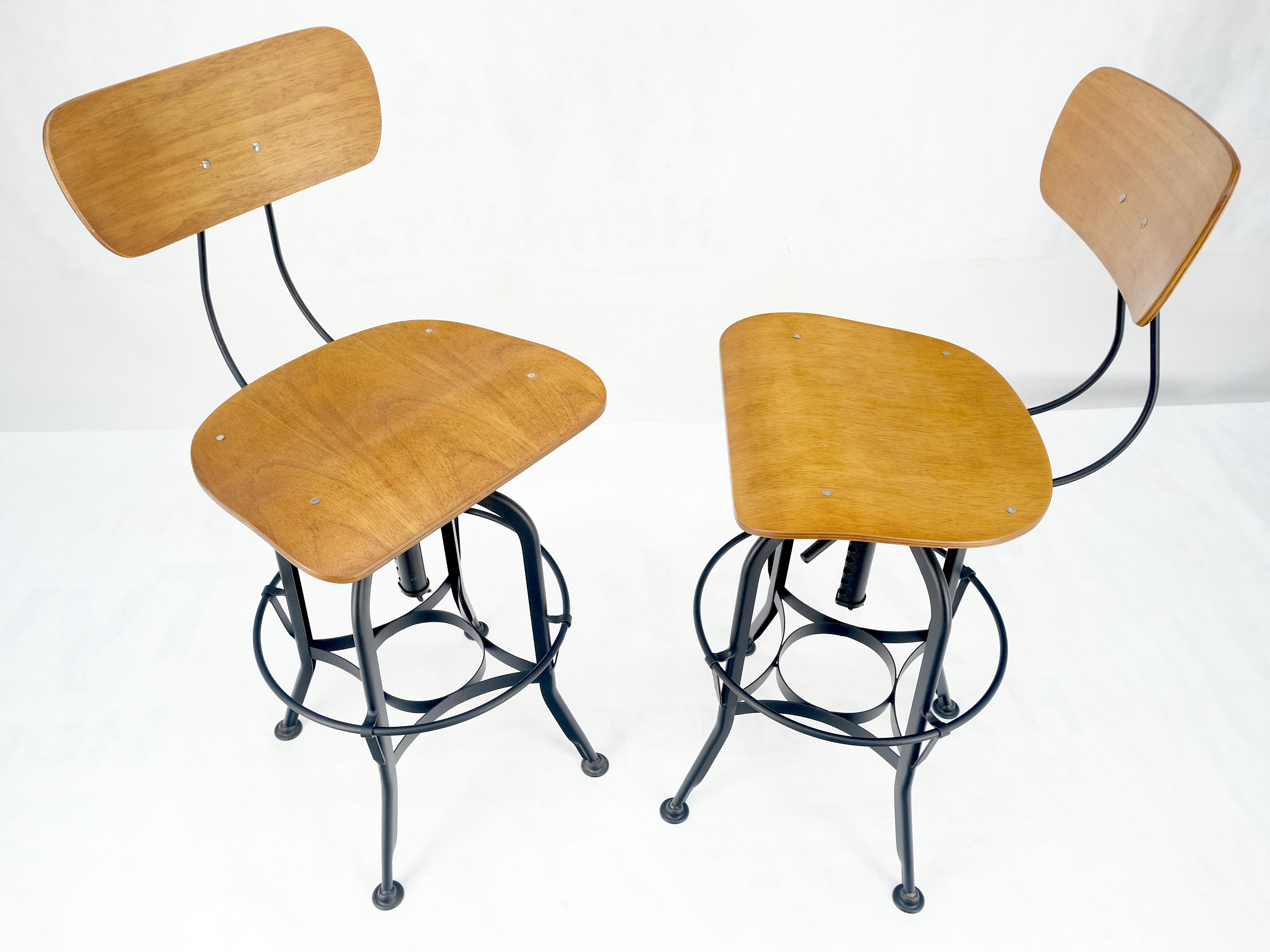 Industrial Style geformte Sperrholz Sitze Industrial Drafting Hocker MINT! (20. Jahrhundert) im Angebot