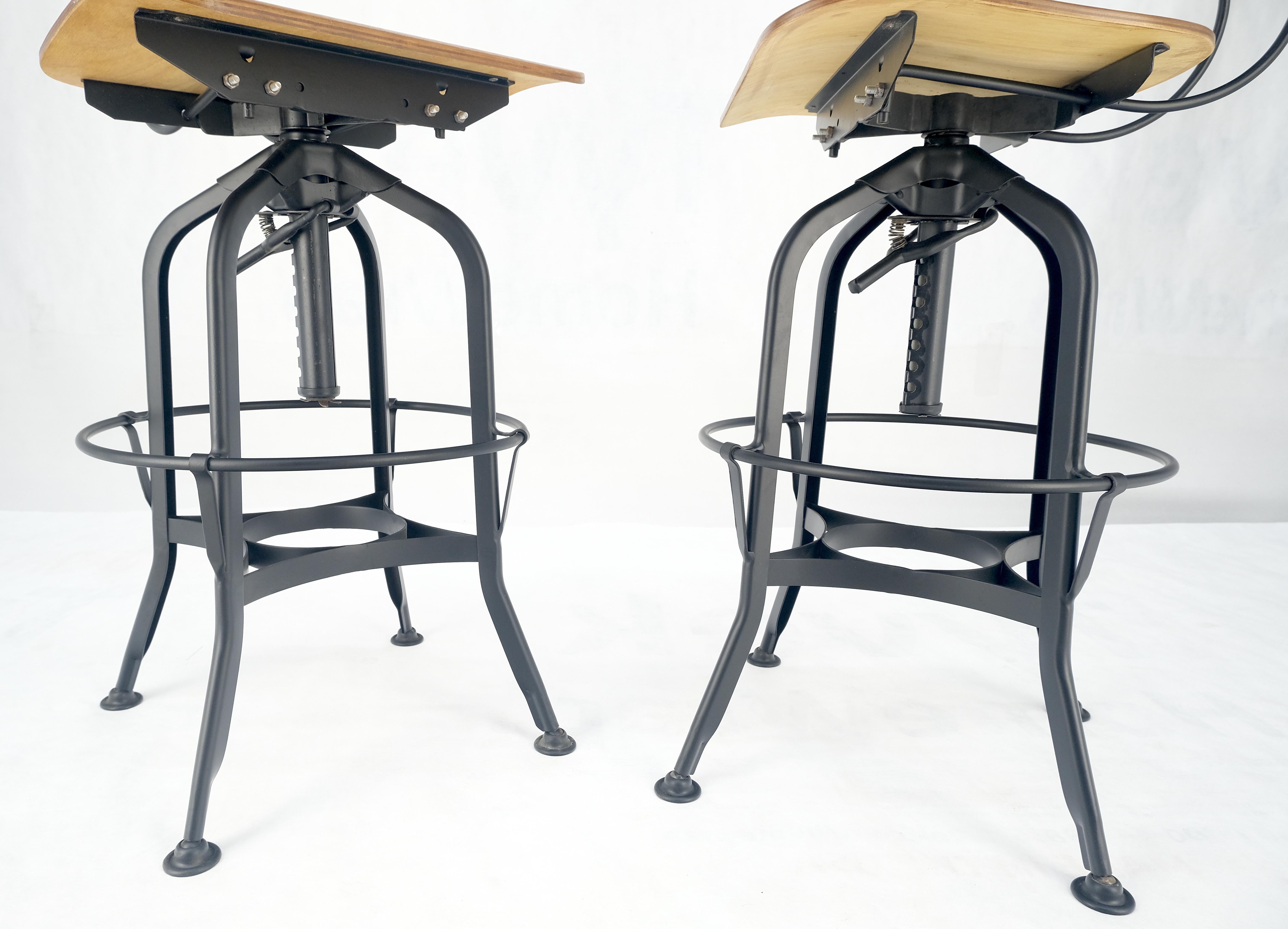 Industrial Style geformte Sperrholz Sitze Industrial Drafting Hocker MINT! (Stahl) im Angebot