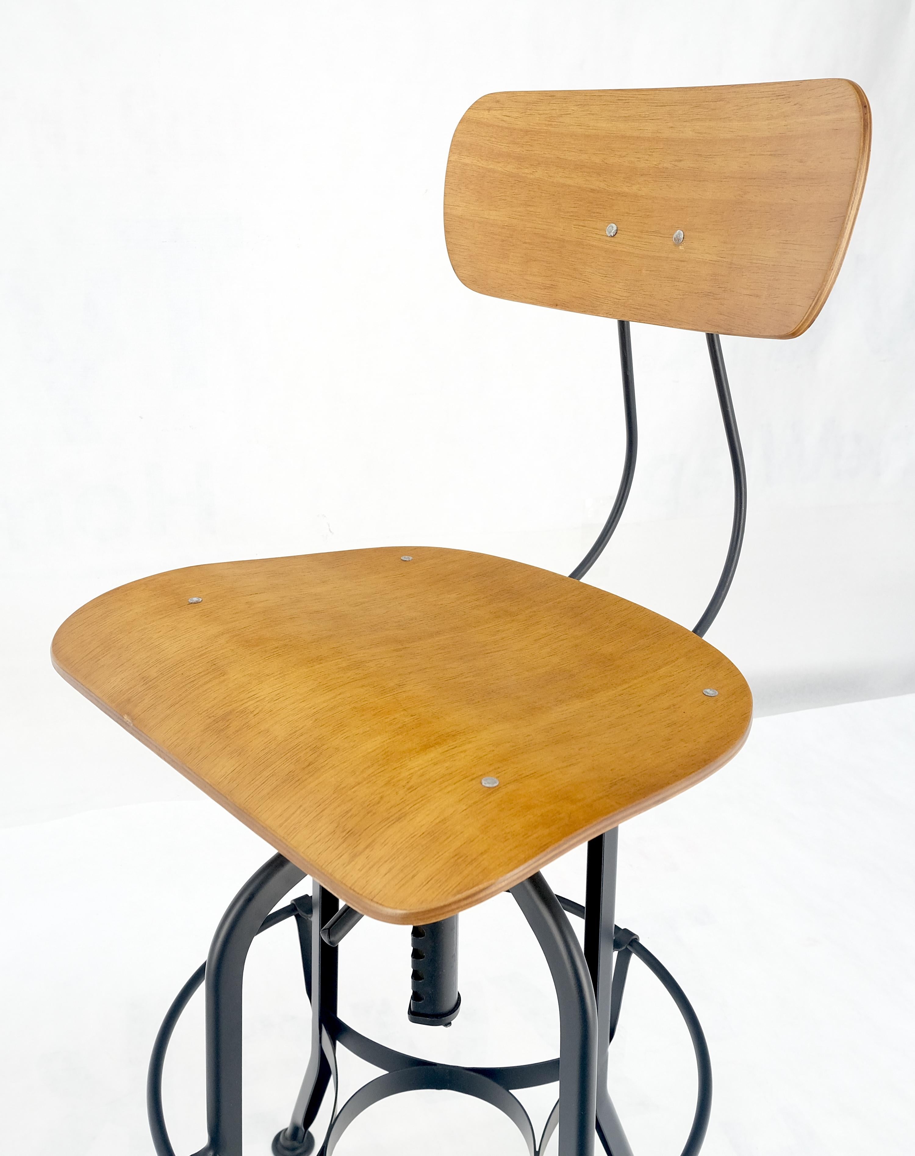 Industrial Style geformte Sperrholz Sitze Industrial Drafting Hocker MINT! im Angebot 1