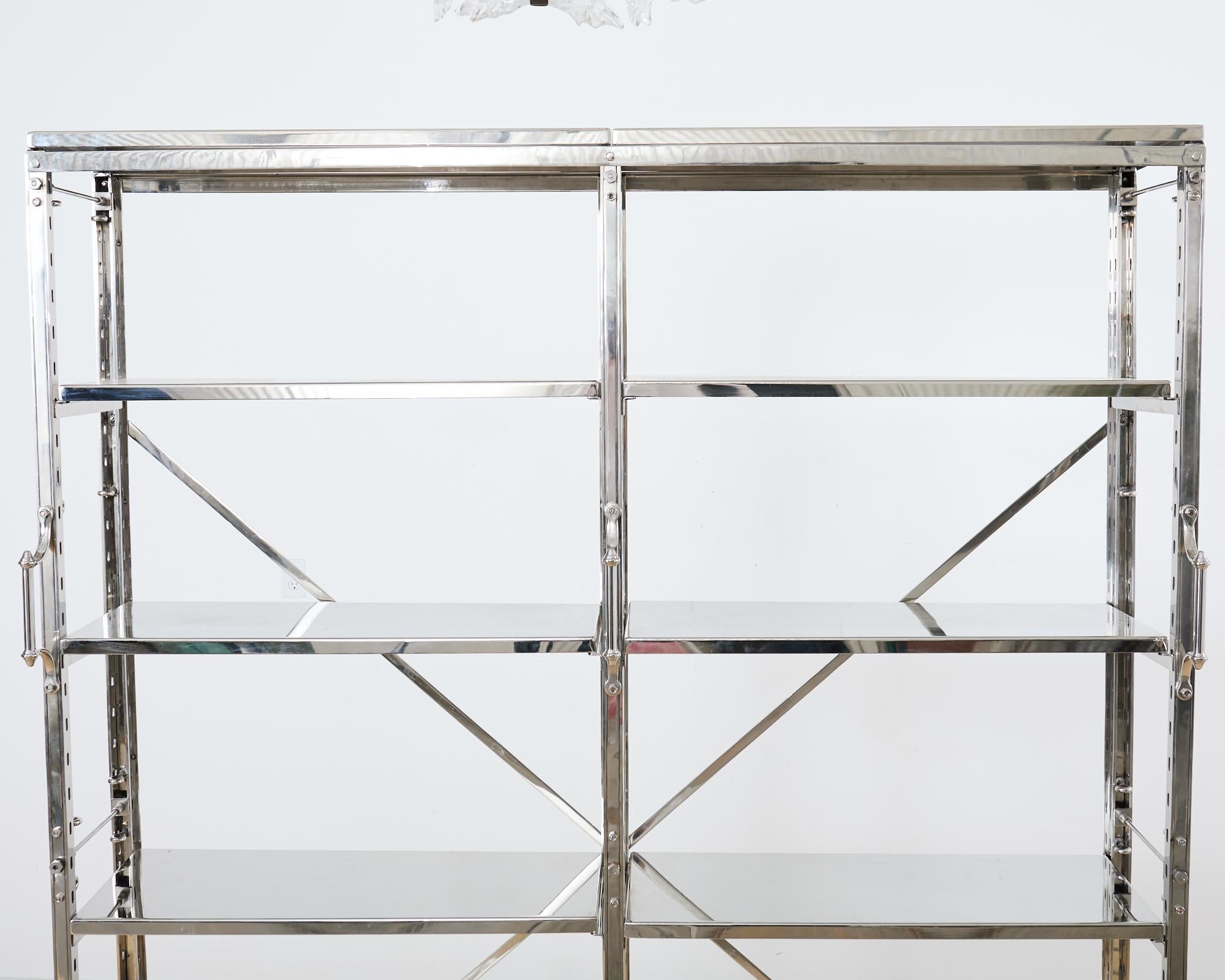Libreria Etagere in acciaio lucido in stile industriale con gradino in vendita 7