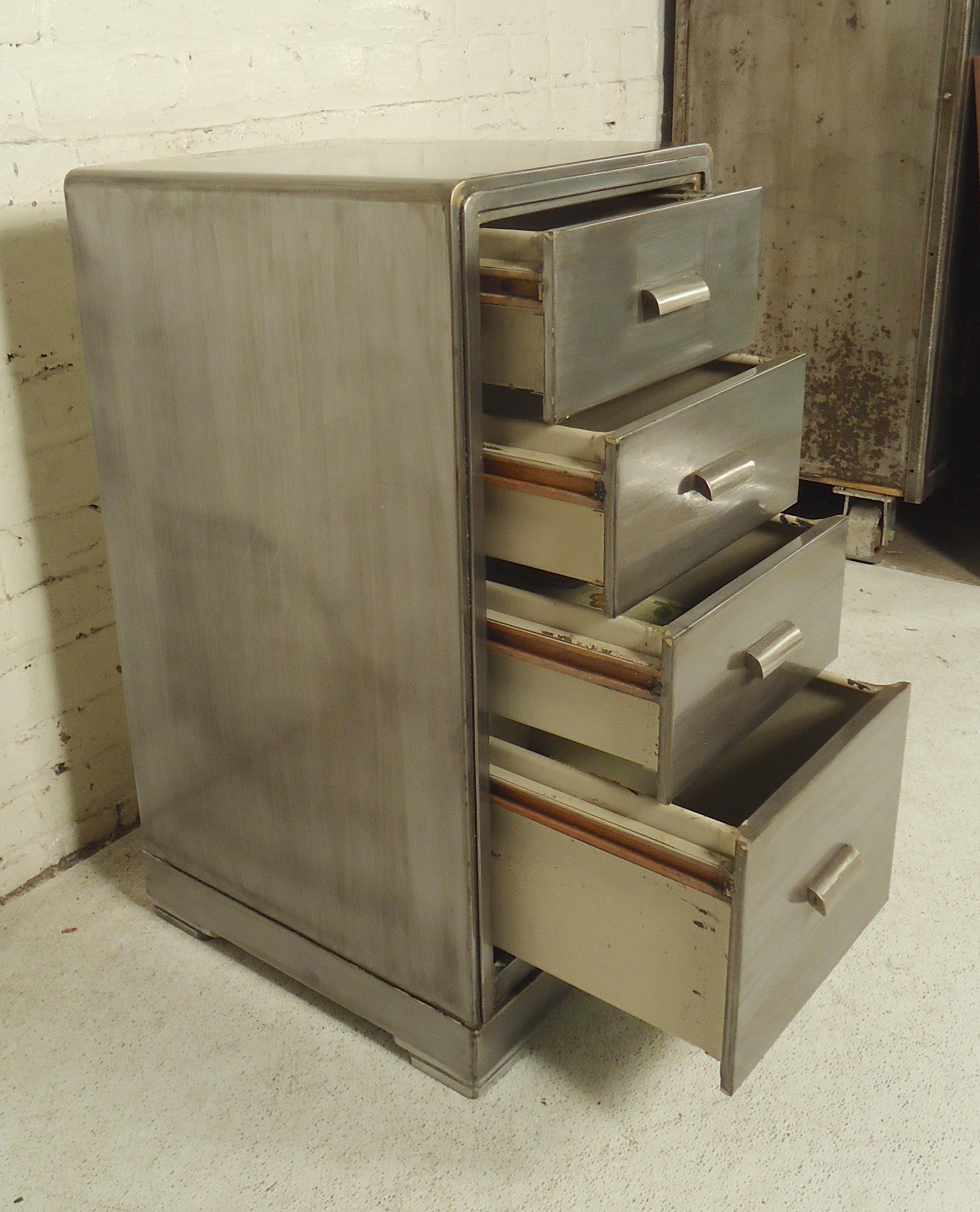 Simmons miniature set of drawers restored in a bare metal style finish.

(Please confirm item location - NY or NJ - with dealer).
  