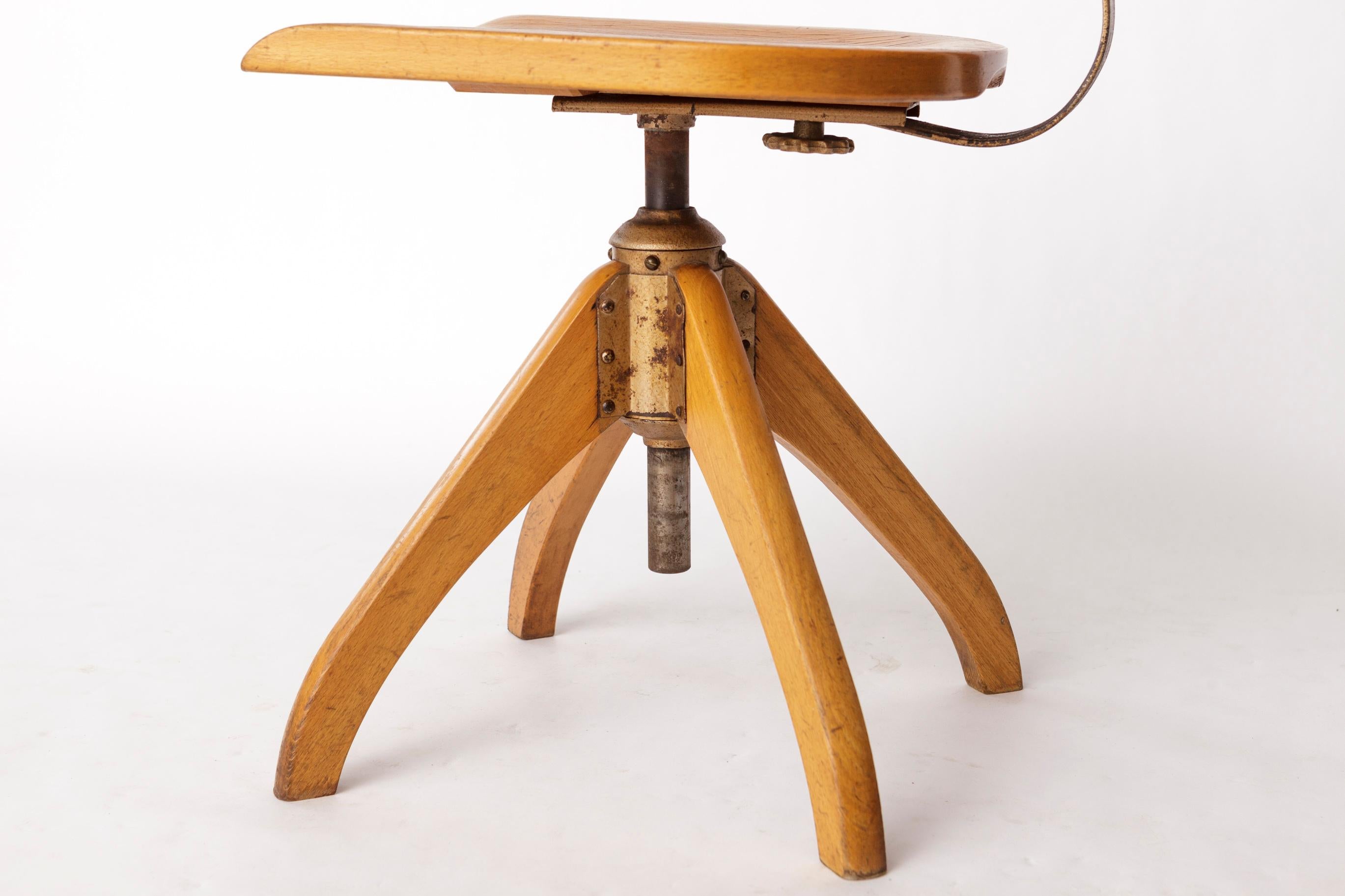 Milieu du XXe siècle Chaise pivotante industrielle par Ama Elastik - 1950s Vintage Bauhaus Design en vente