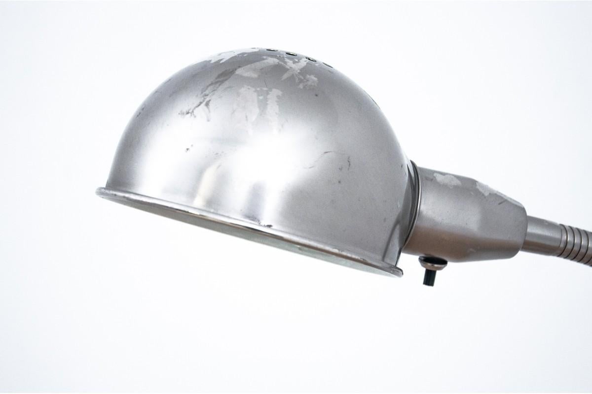 Industrial Table Lamp, Poland, 1960s In Good Condition For Sale In Chorzów, PL
