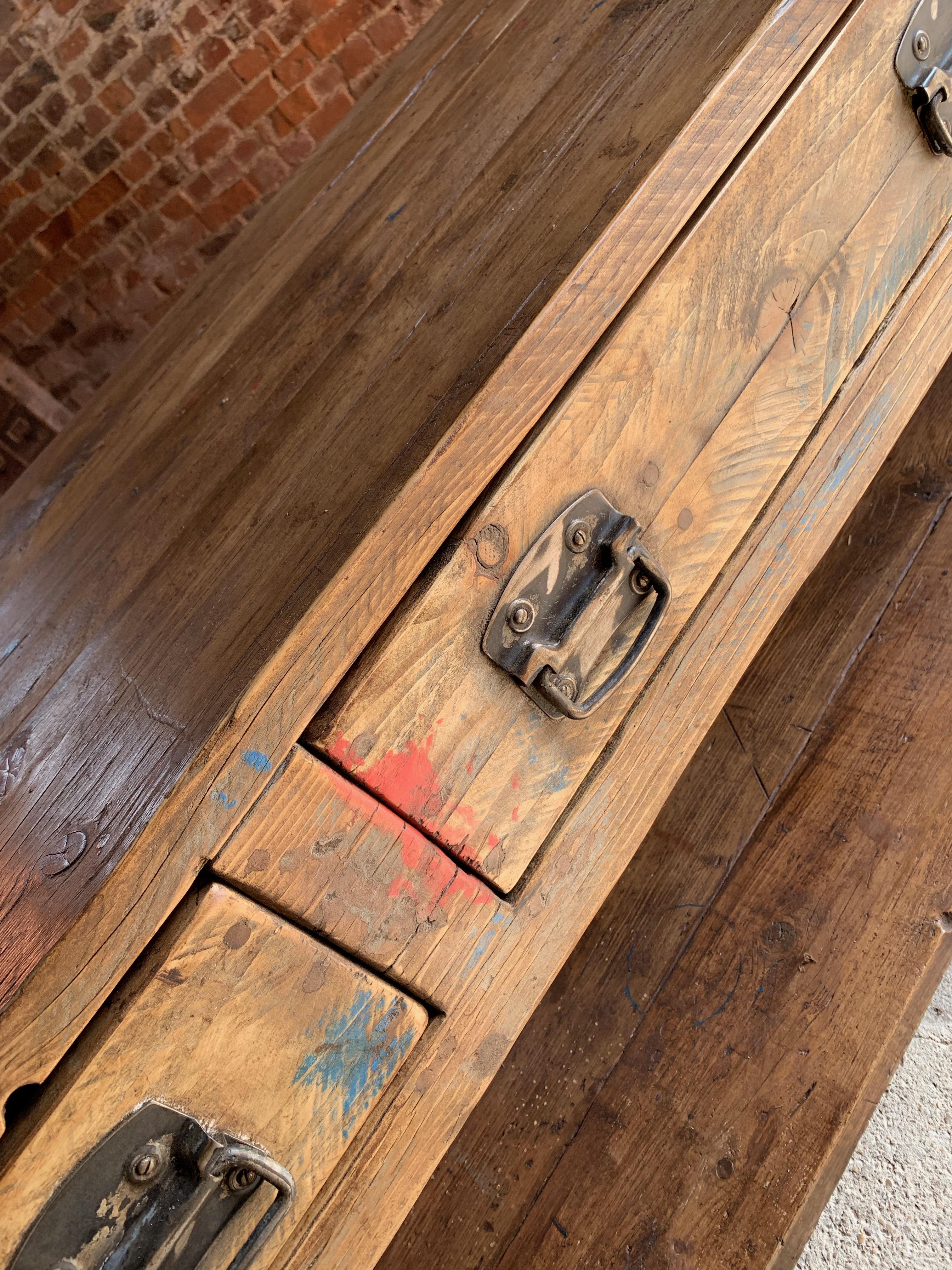 Industrial table oak and pine work bench sideboard distressed loft style antique 

Magnificent large and imposing solid oak and pine work bench or table, made from reclaimed oak rafters from a 17th century chapel in the heart of Somerset were the